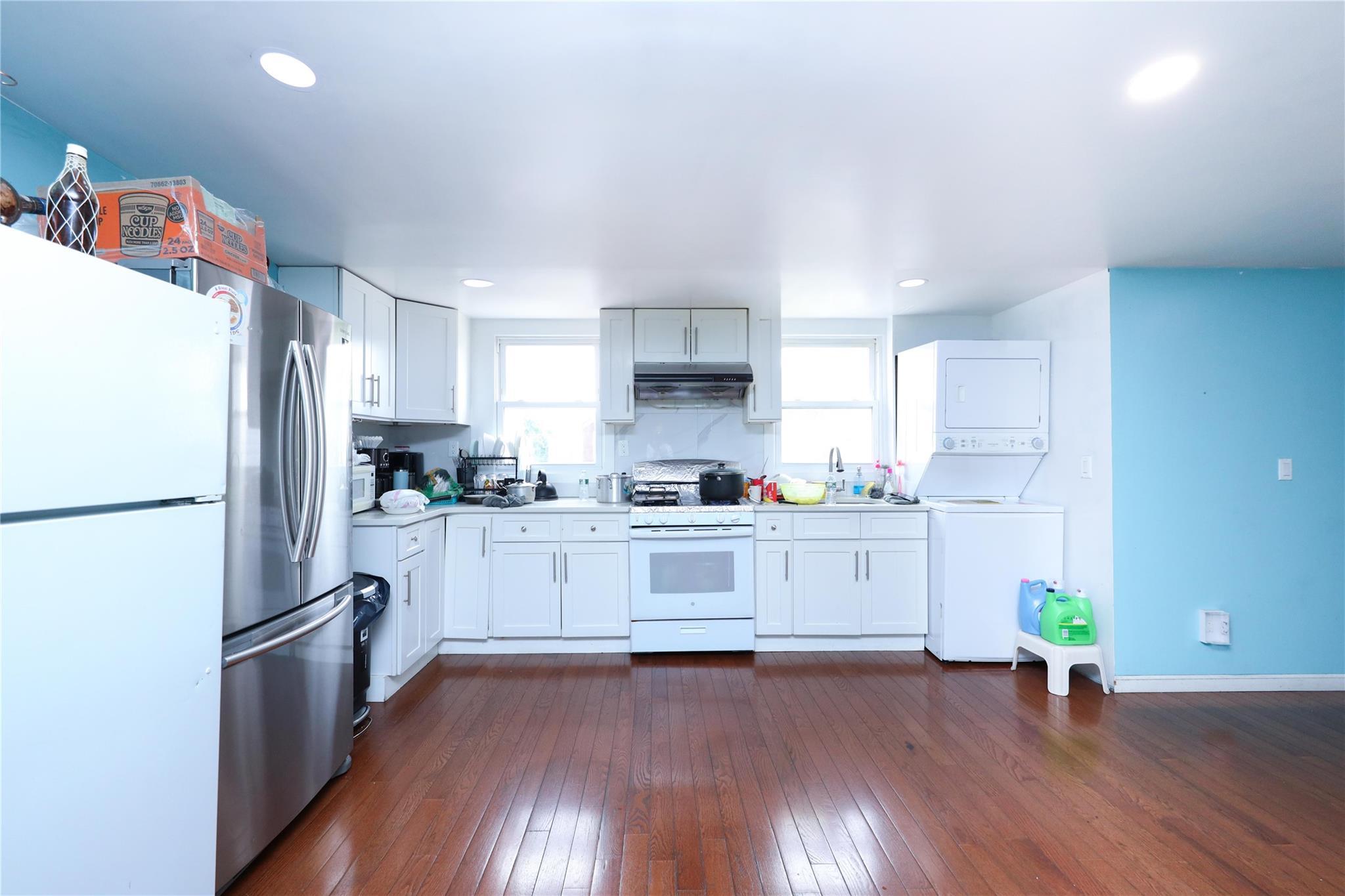 Single Family Wyona  Brooklyn, NY 11207, MLS-858286-5