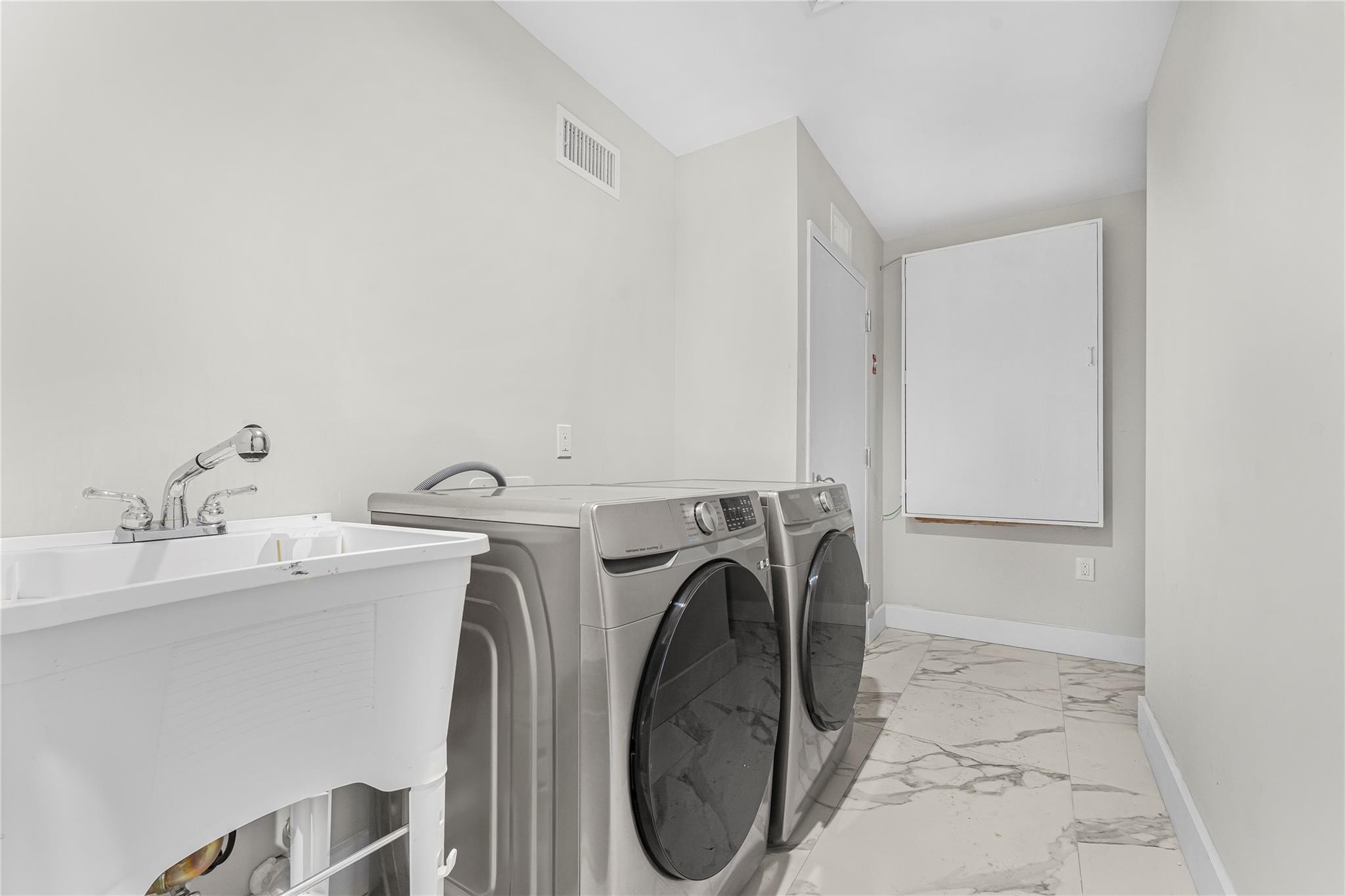 Single Family 56th  Queens, NY 11377, MLS-858290-11