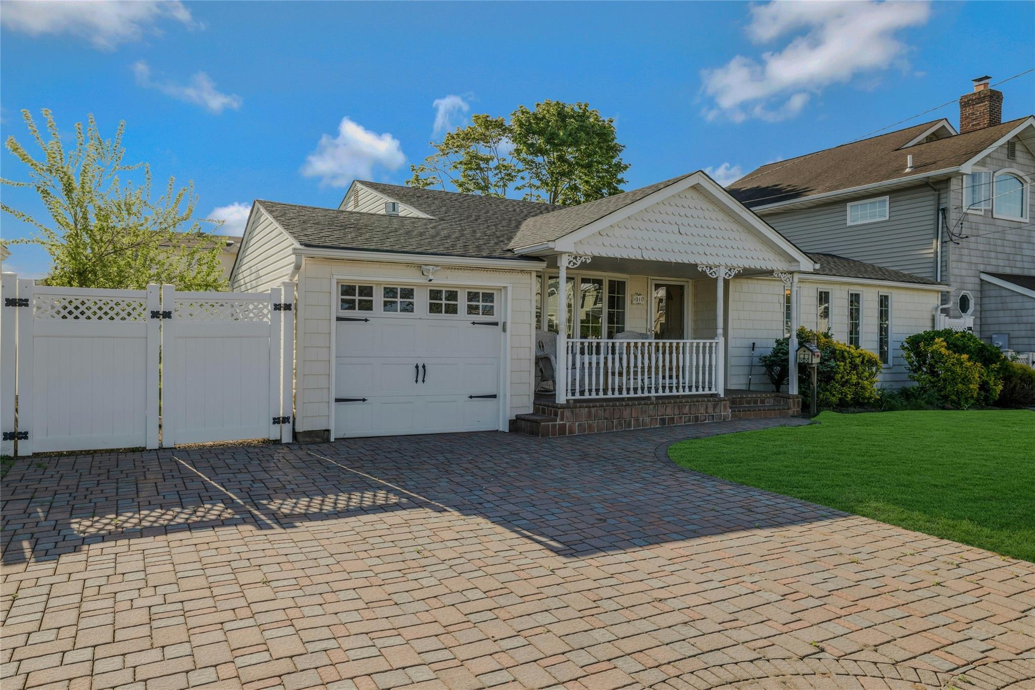 Single Family Atlantic  Nassau County, NY 11762, MLS-858292-2