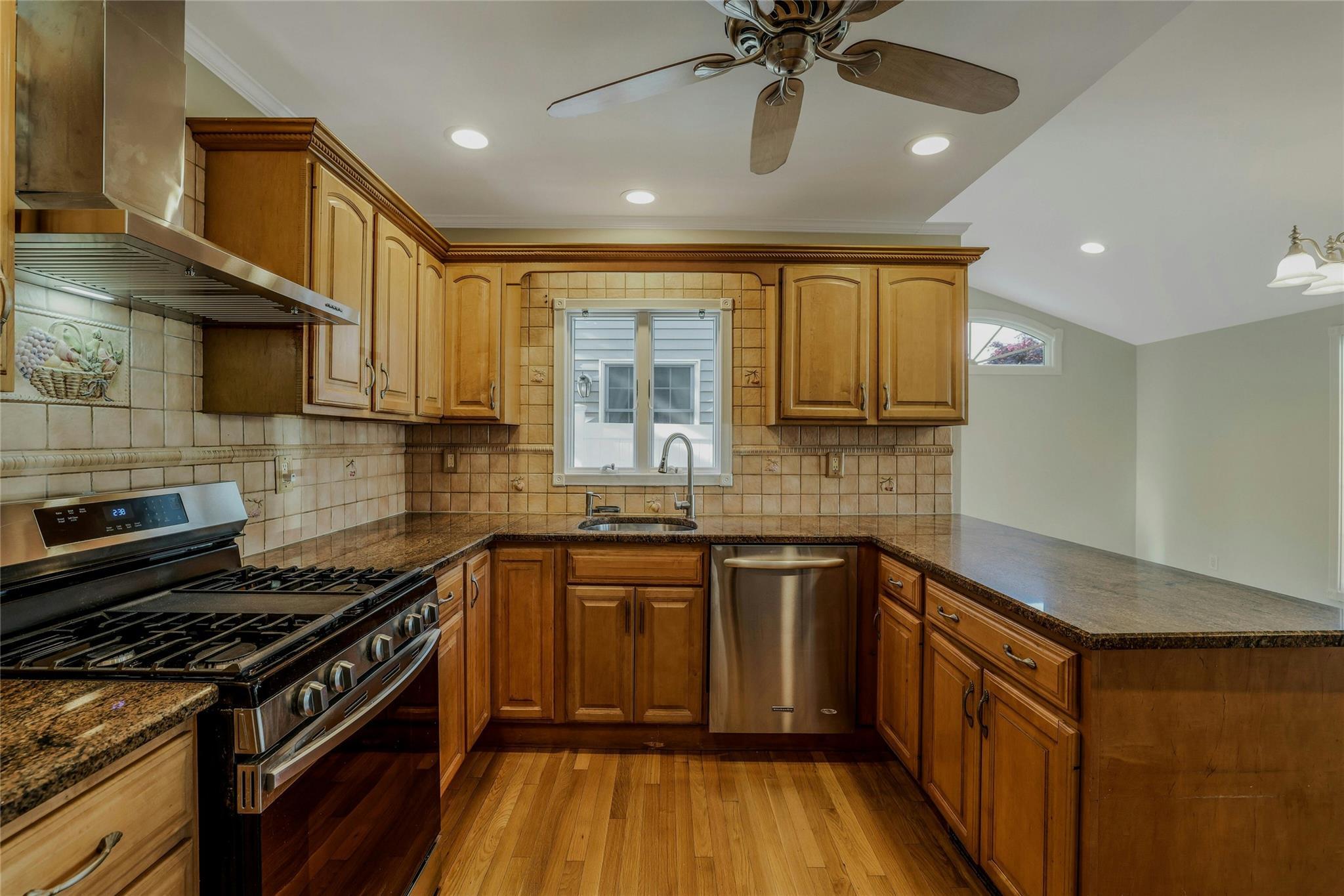 Single Family Atlantic  Nassau County, NY 11762, MLS-858292-6