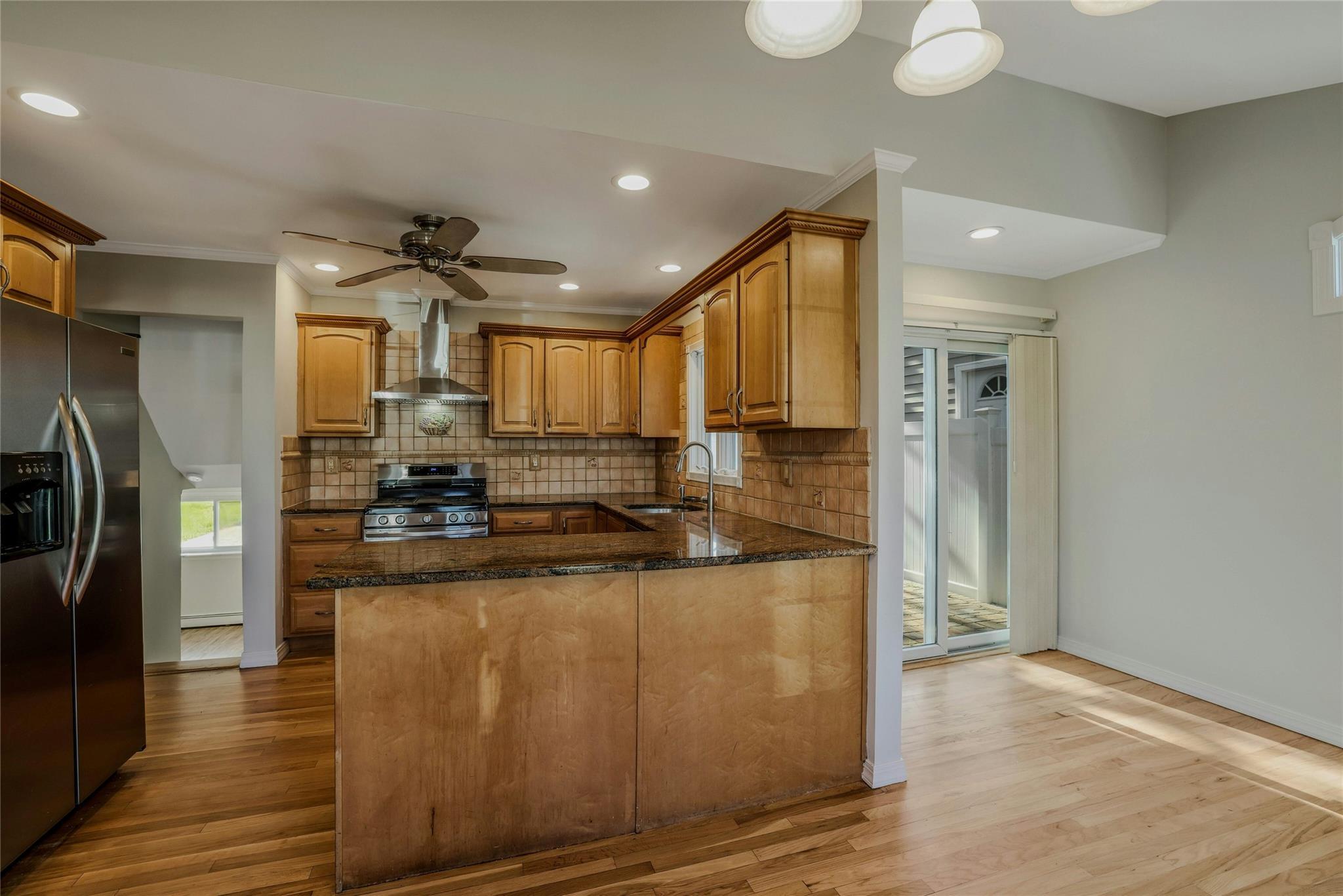 Single Family Atlantic  Nassau County, NY 11762, MLS-858292-7