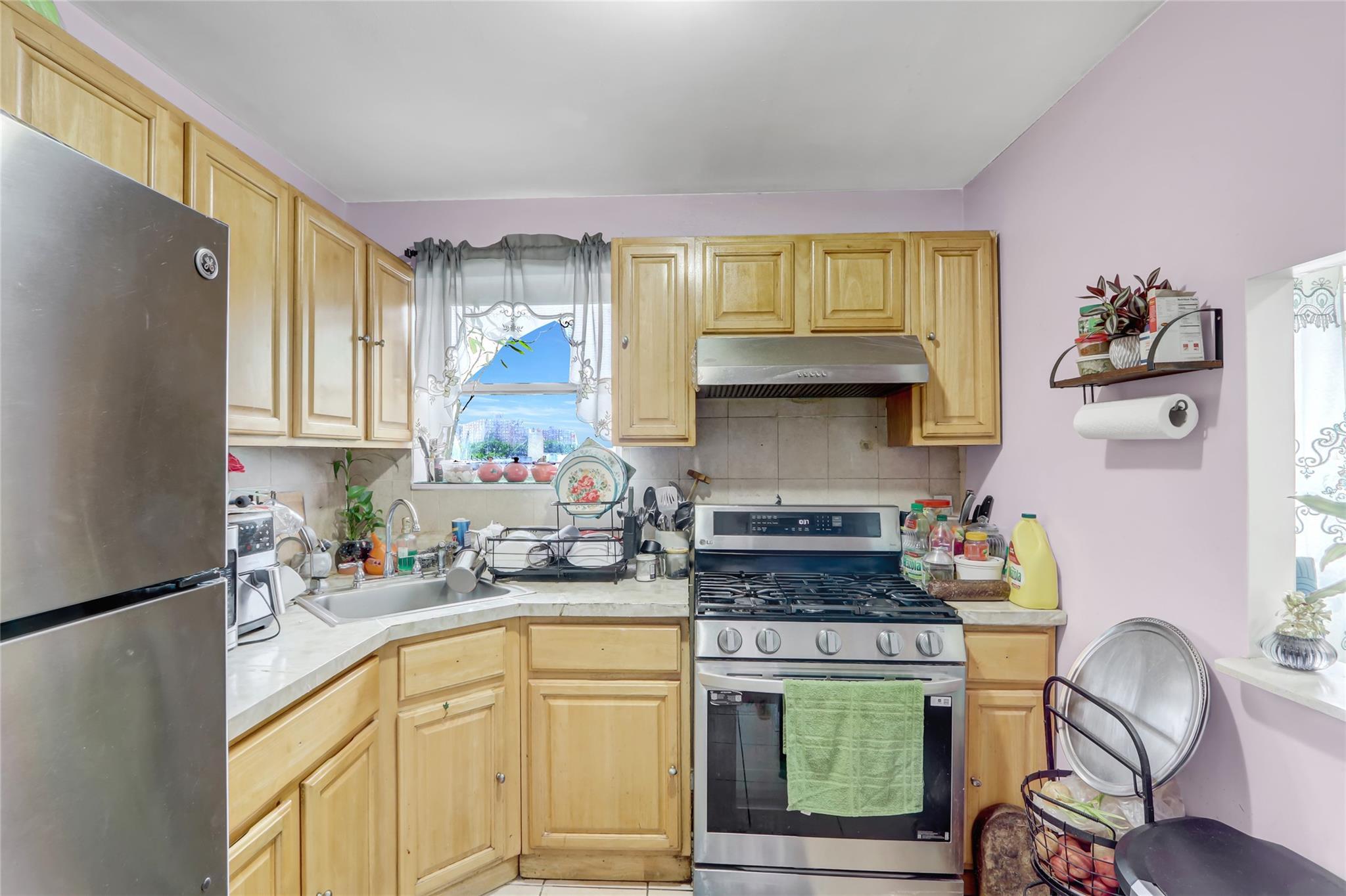 Single Family Chatterton  Bronx, NY 10472, MLS-858300-13