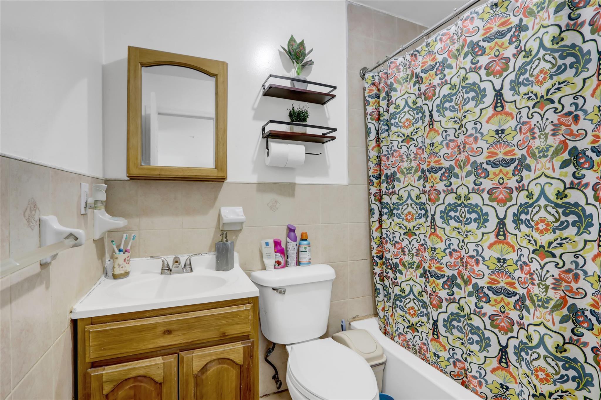 Single Family Chatterton  Bronx, NY 10472, MLS-858300-15