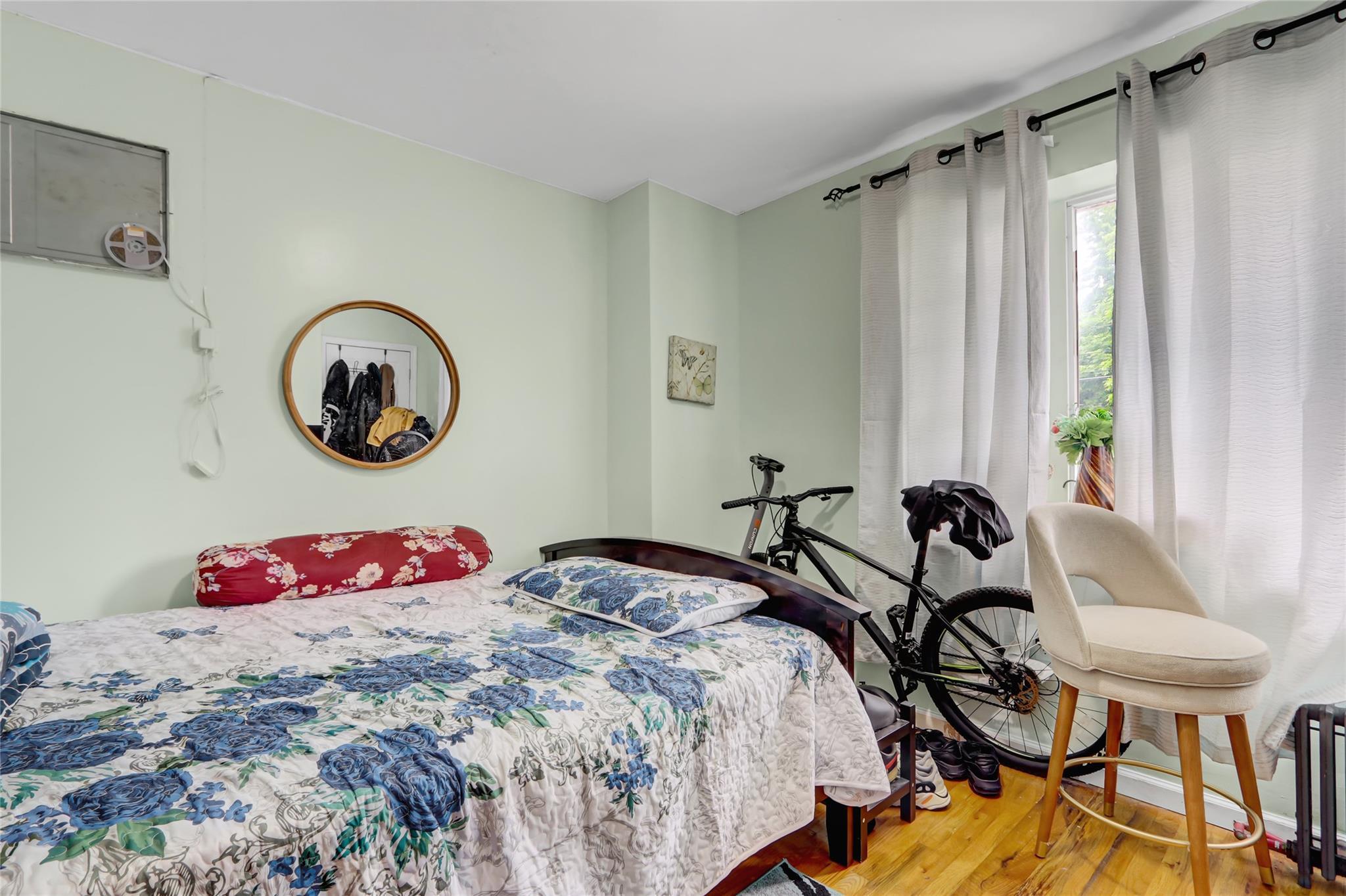 Single Family Chatterton  Bronx, NY 10472, MLS-858300-20