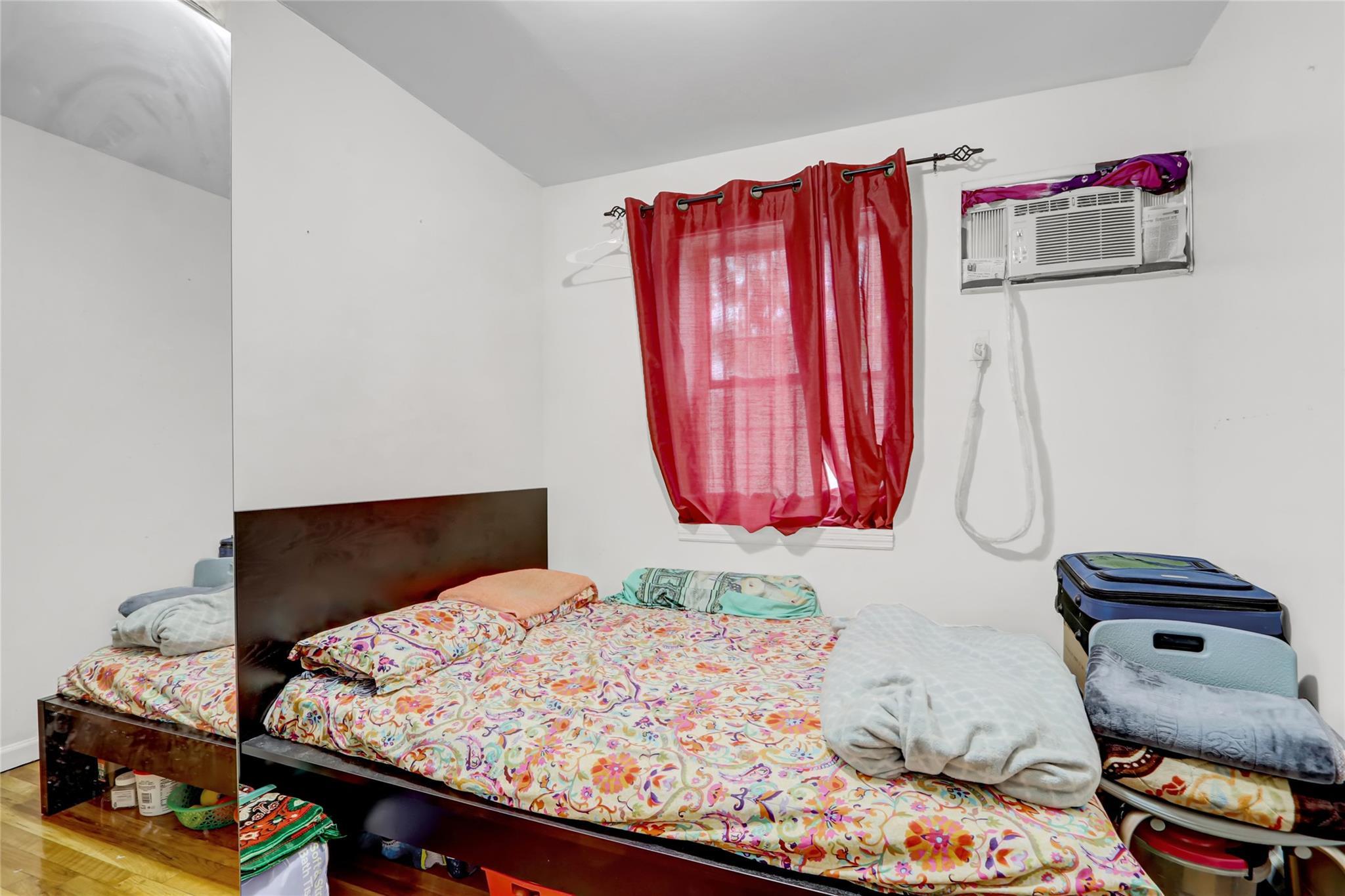 Single Family Chatterton  Bronx, NY 10472, MLS-858300-35
