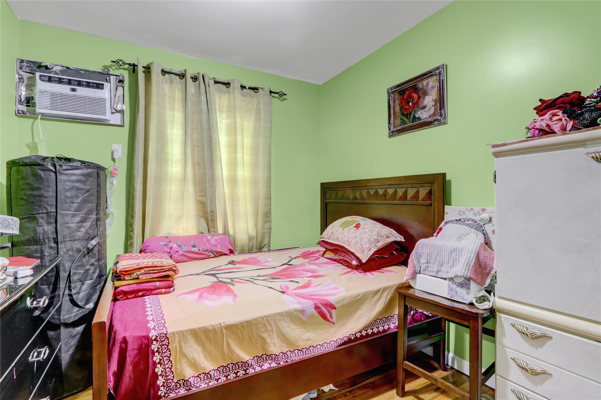 Single Family Chatterton  Bronx, NY 10472, MLS-858300-36