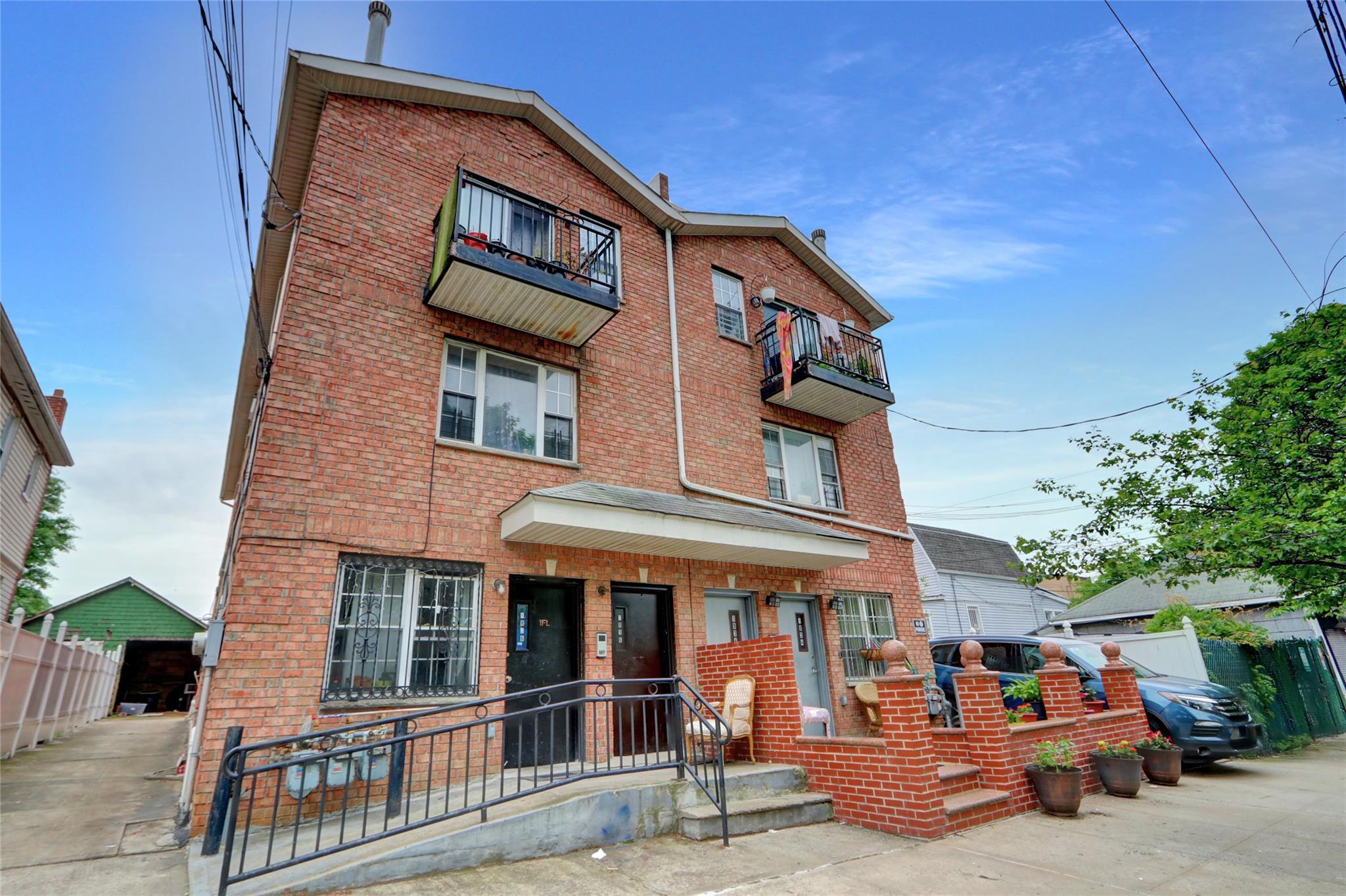Single Family Chatterton  Bronx, NY 10472, MLS-858300-5