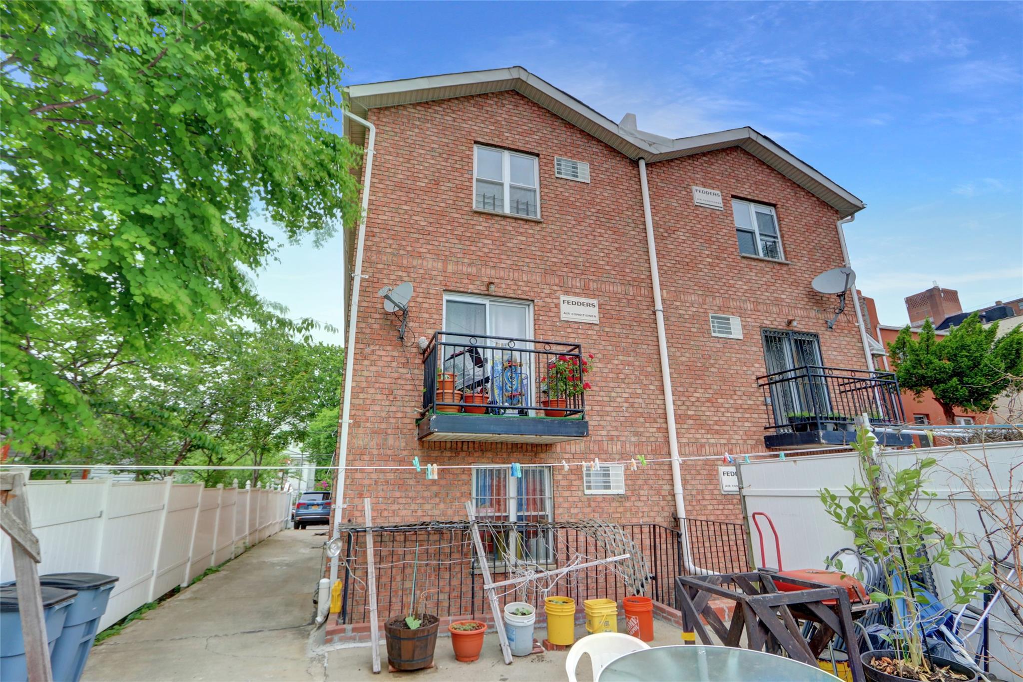 Single Family Chatterton  Bronx, NY 10472, MLS-858300-8
