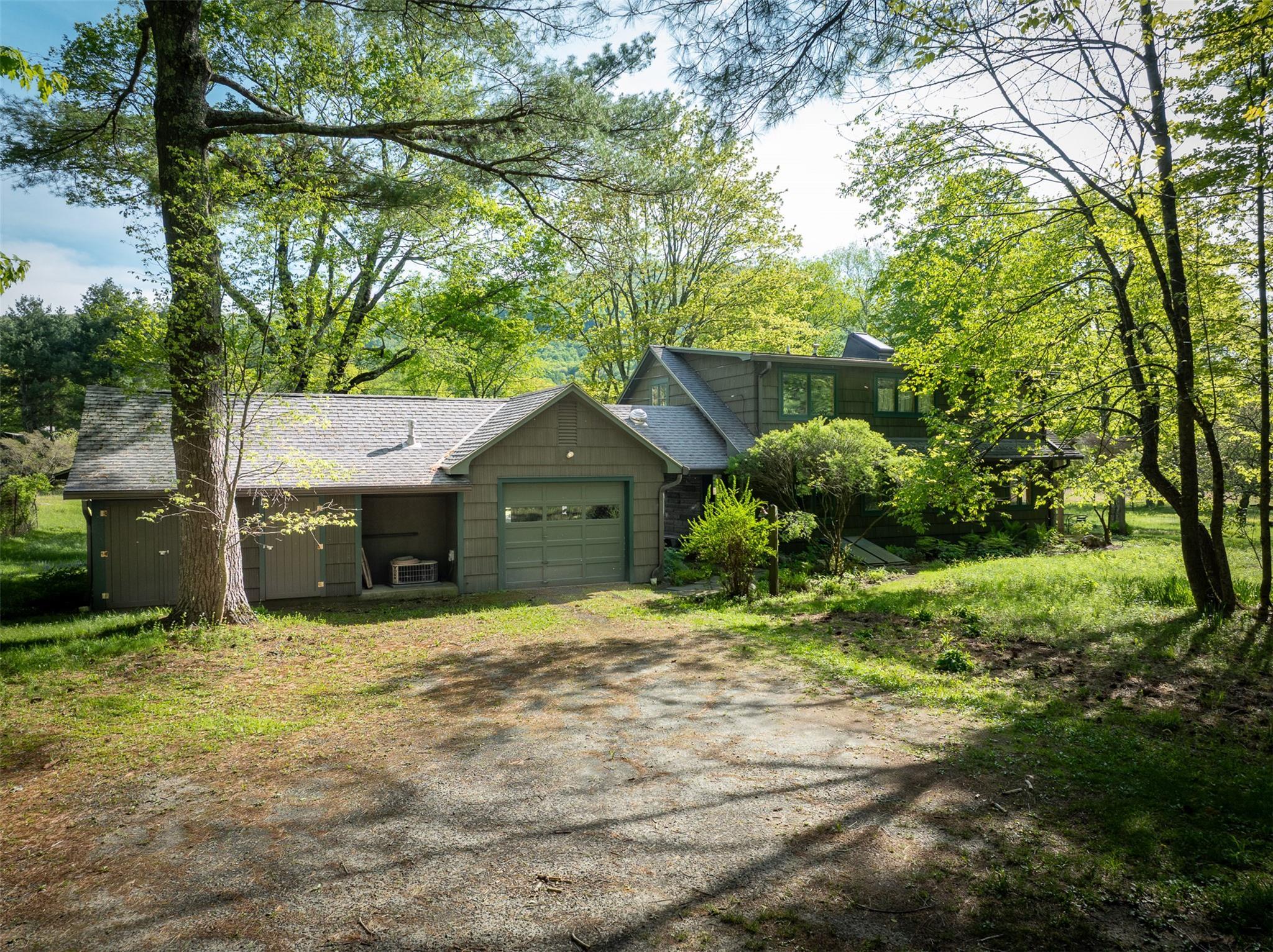 Single Family Louie  Ulster County, NY 12498, MLS-858303-39