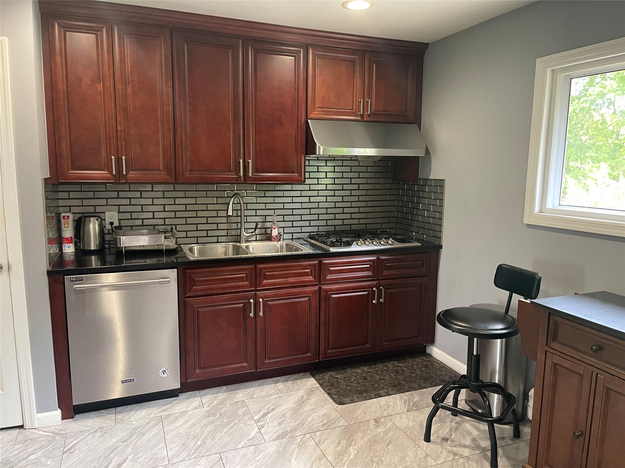 Single Family Plymouth  Suffolk County, NY 11746, MLS-858306-10