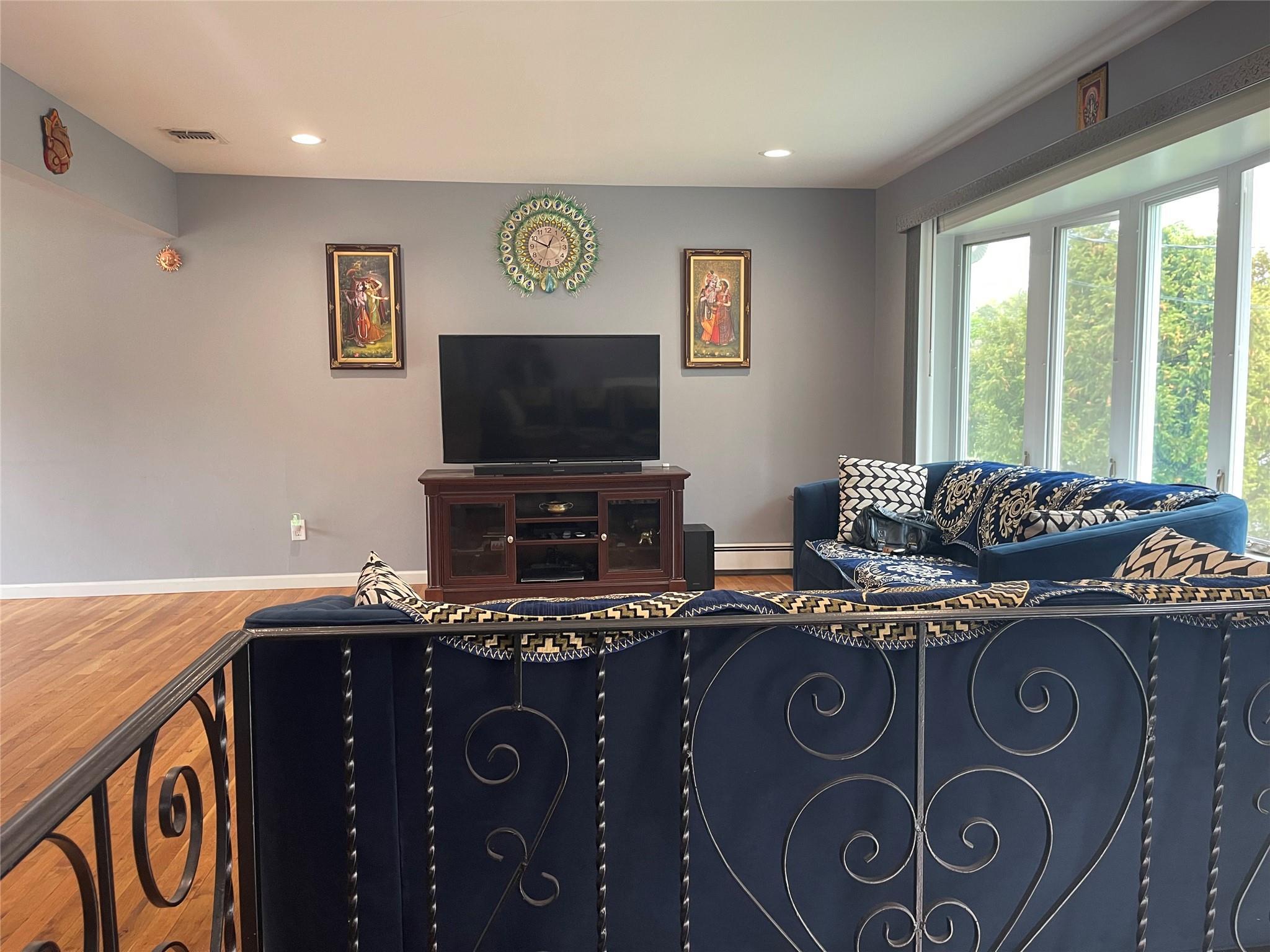 Single Family Plymouth  Suffolk County, NY 11746, MLS-858306-3
