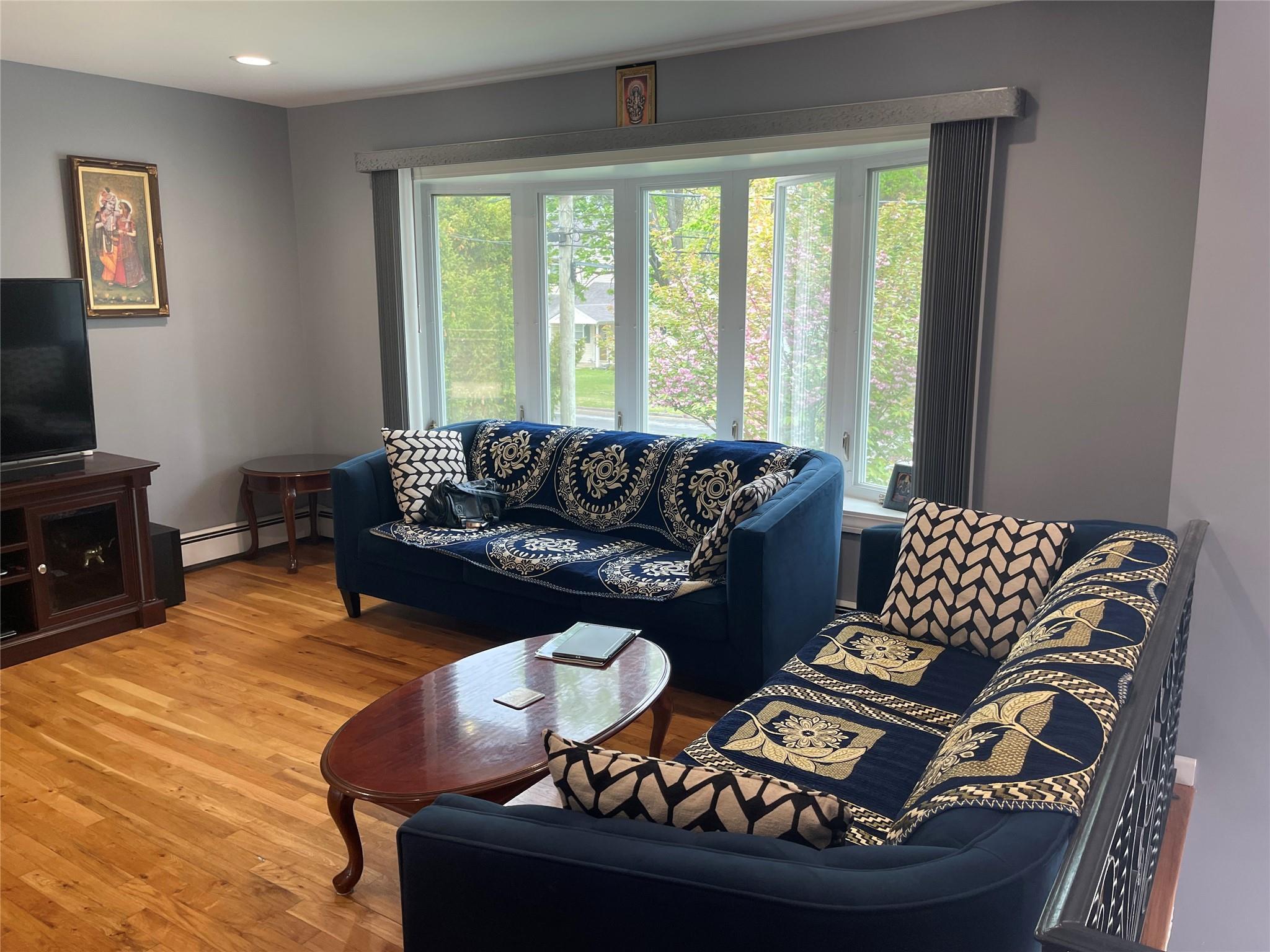 Single Family Plymouth  Suffolk County, NY 11746, MLS-858306-4