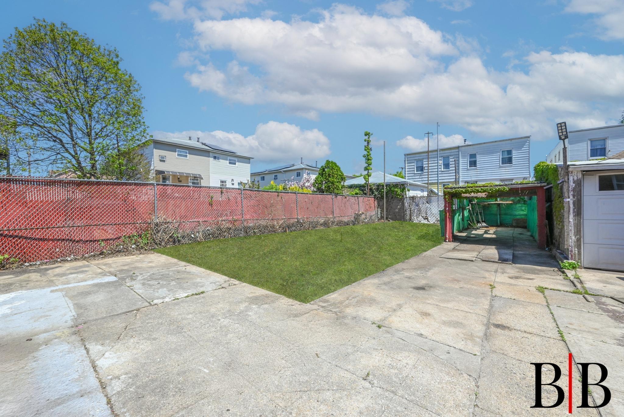 Single Family East 92 Street  Brooklyn, NY 11236, MLS-858309-16