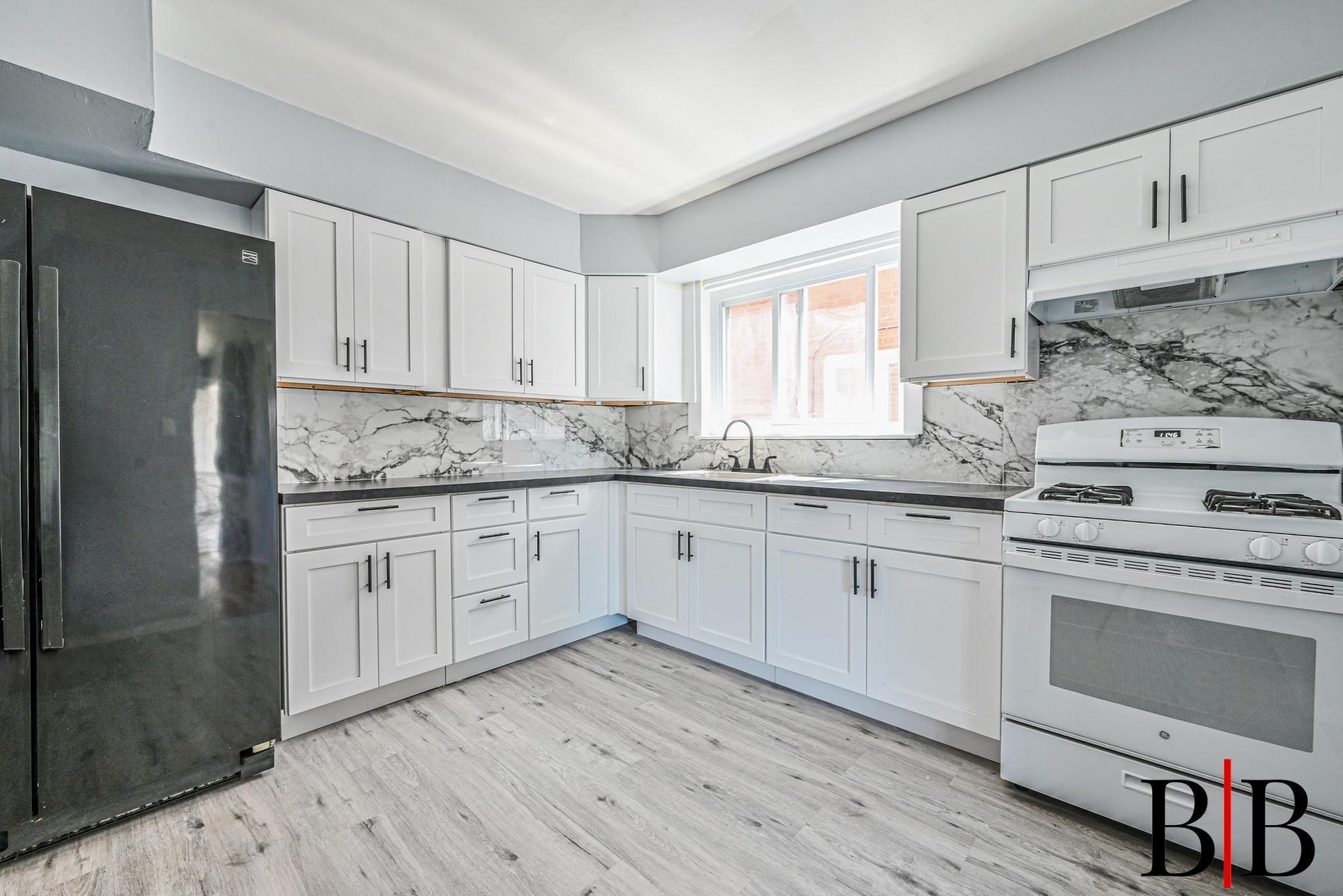 Single Family East 92 Street  Brooklyn, NY 11236, MLS-858309-4