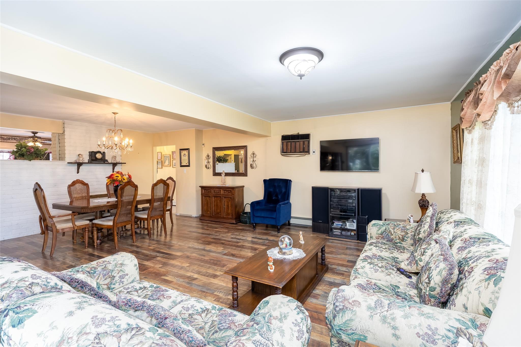 Single Family Atlas  Nassau County, NY 11801, MLS-858311-13