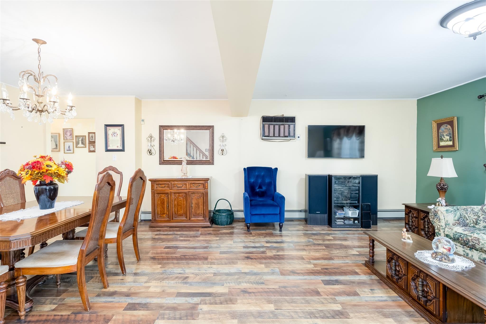 Single Family Atlas  Nassau County, NY 11801, MLS-858311-15
