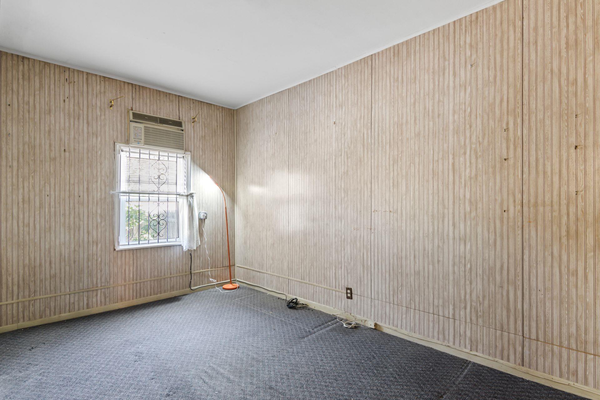 Single Family 35th  Queens, NY 11105, MLS-858325-18