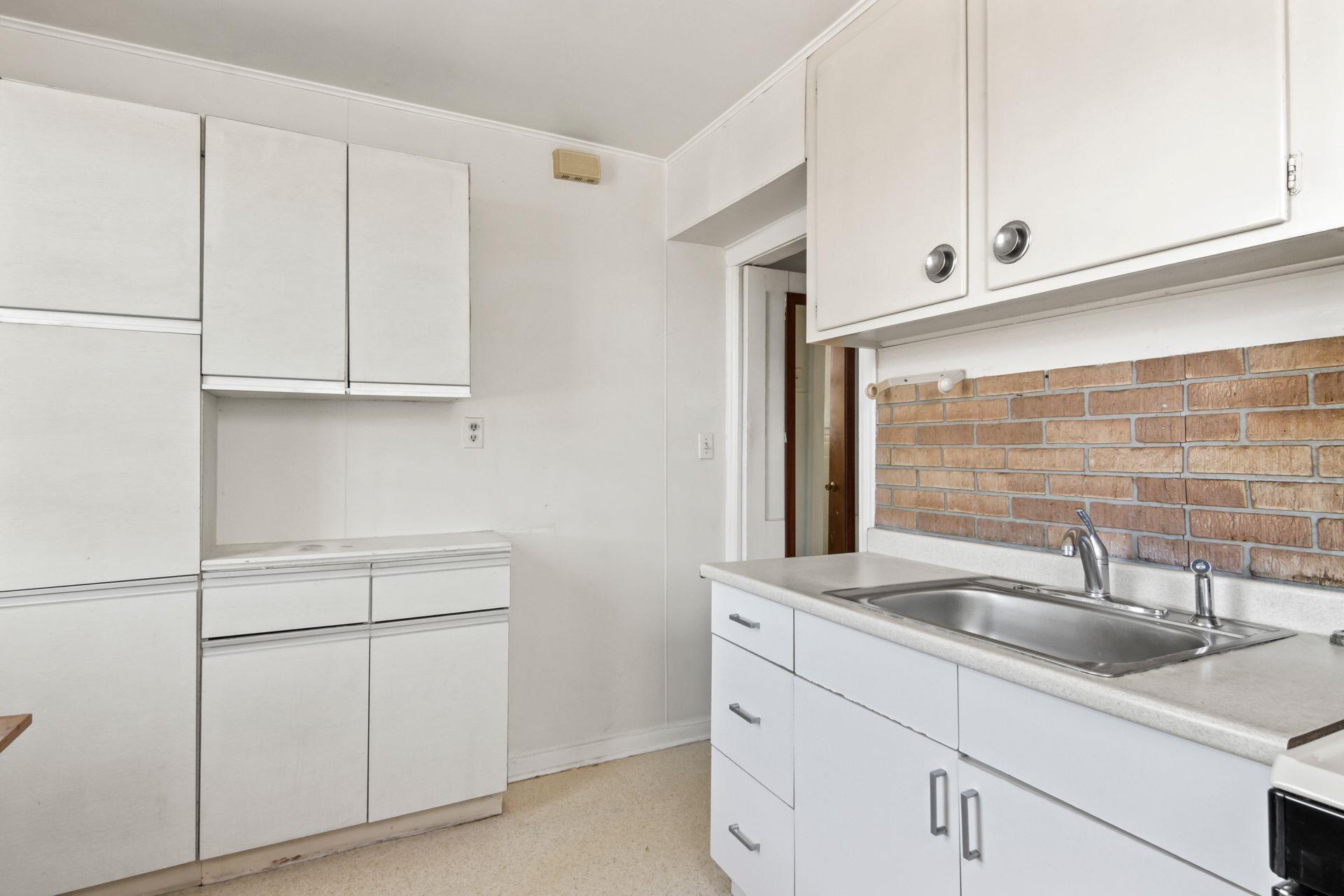 Single Family 35th  Queens, NY 11105, MLS-858325-21