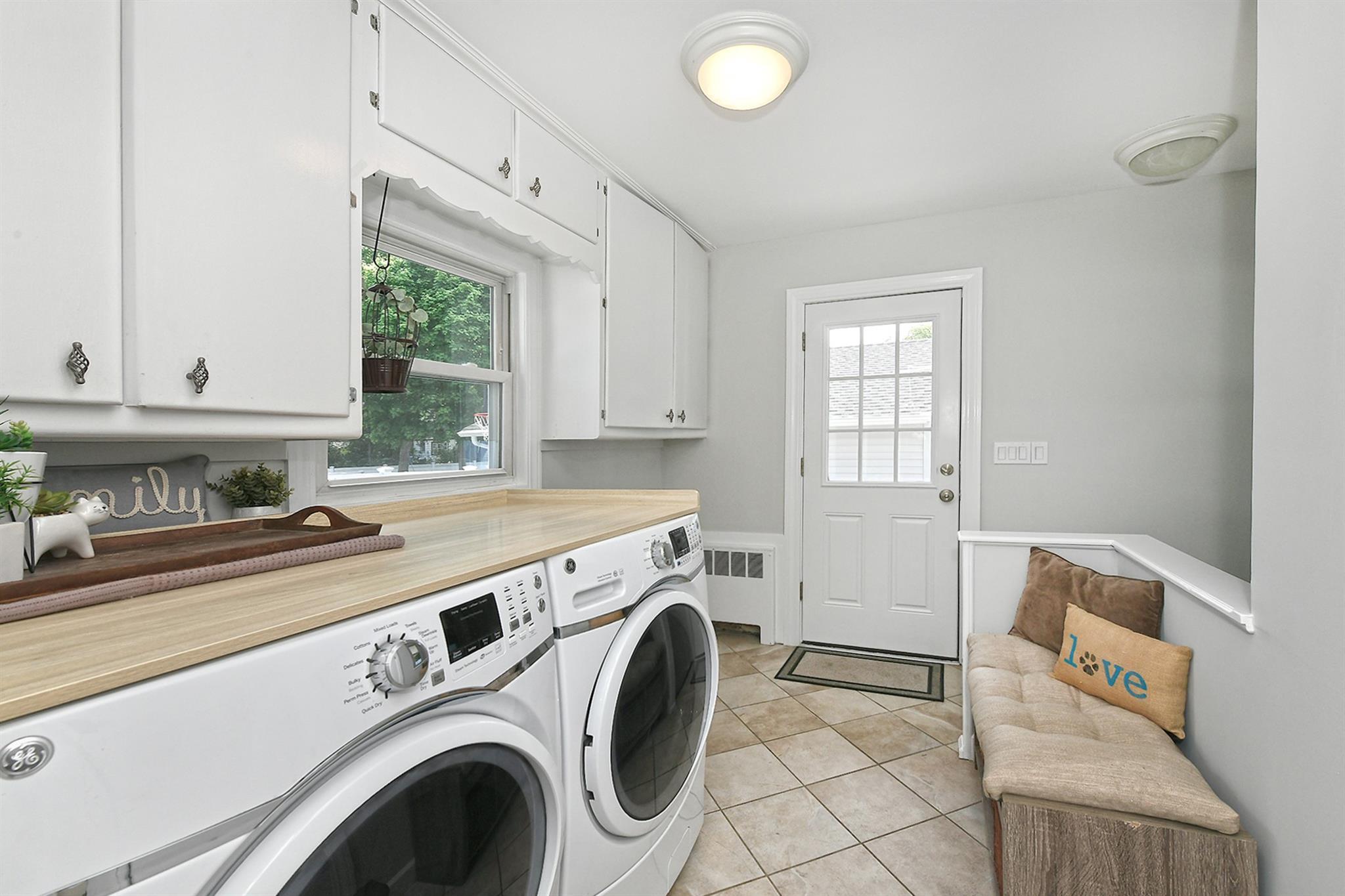 Single Family Park  Suffolk County, NY 11746, MLS-858336-12