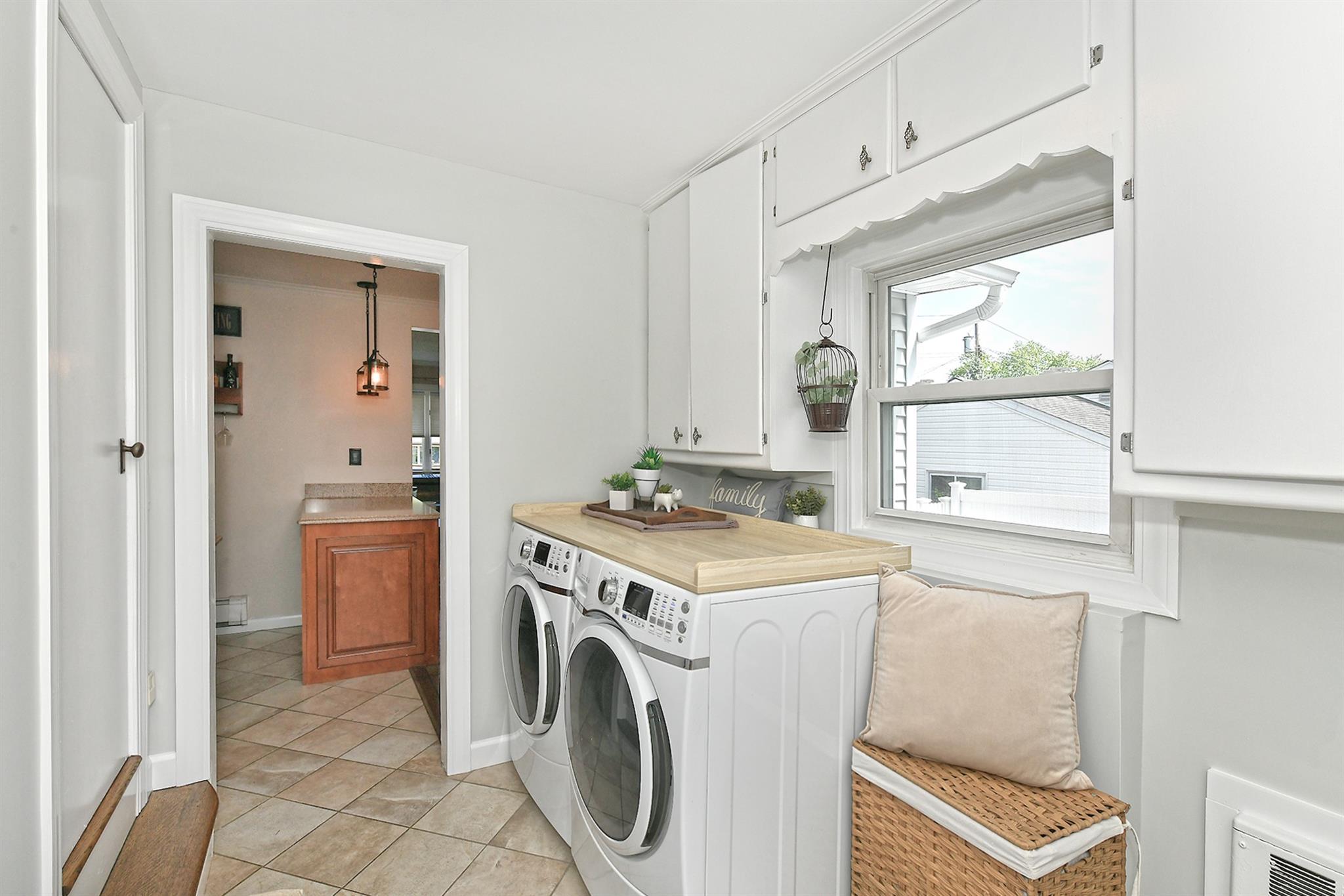 Single Family Park  Suffolk County, NY 11746, MLS-858336-13