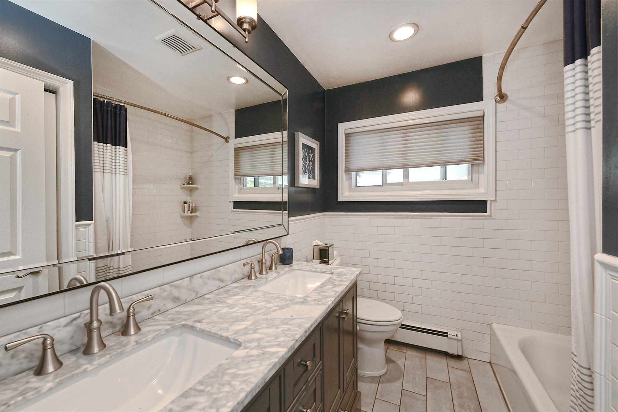 Single Family Park  Suffolk County, NY 11746, MLS-858336-16