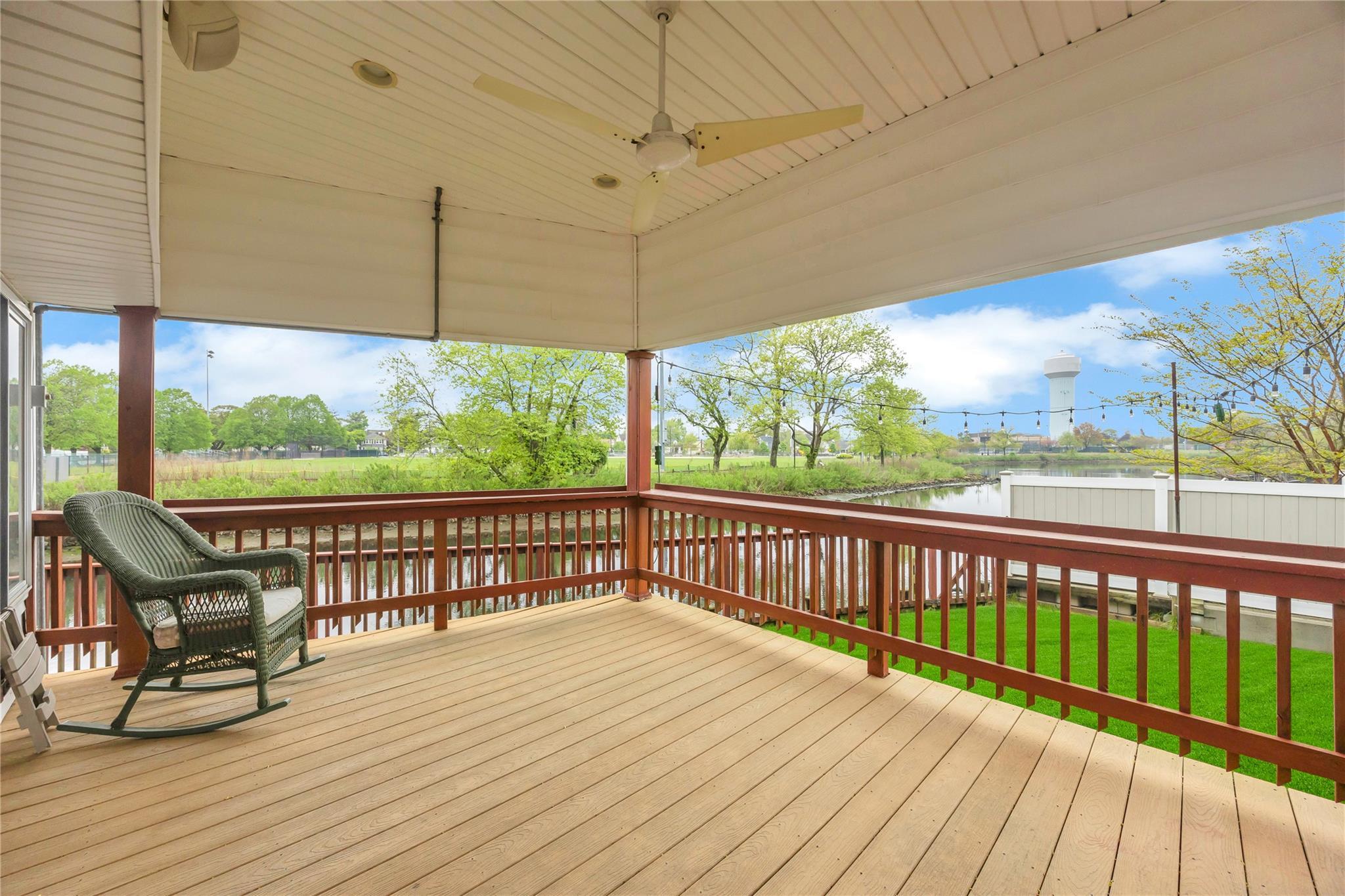 Single Family Park  Nassau County, NY 11570, MLS-858352-25