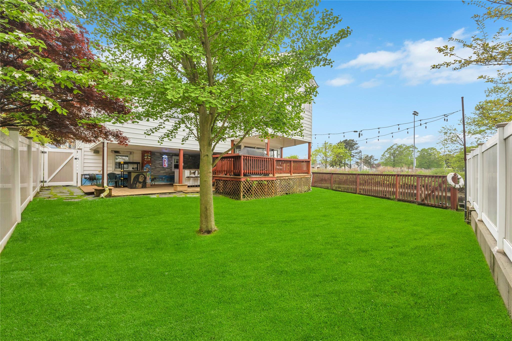 Single Family Park  Nassau County, NY 11570, MLS-858352-26
