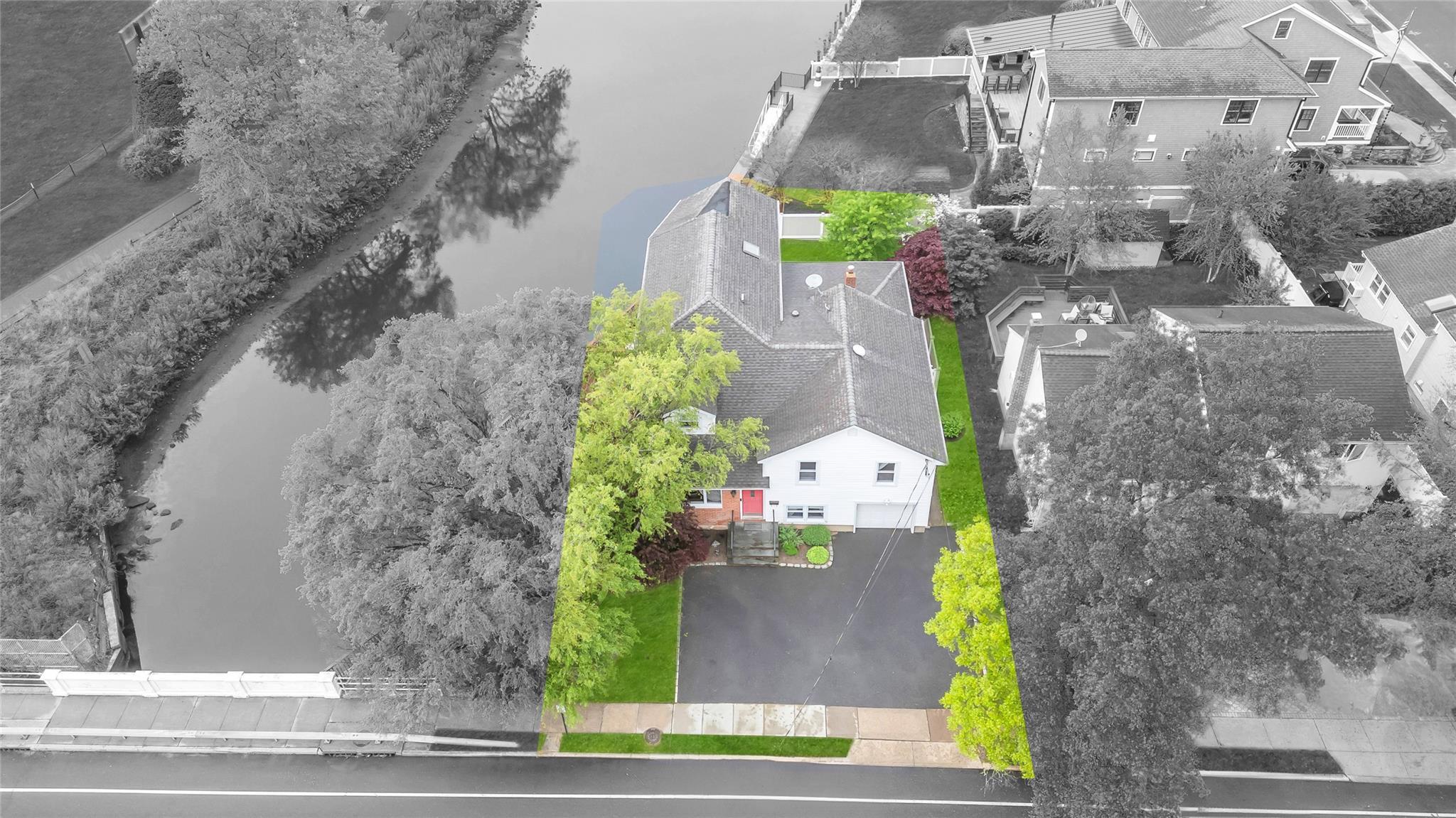 Single Family Park  Nassau County, NY 11570, MLS-858352-29