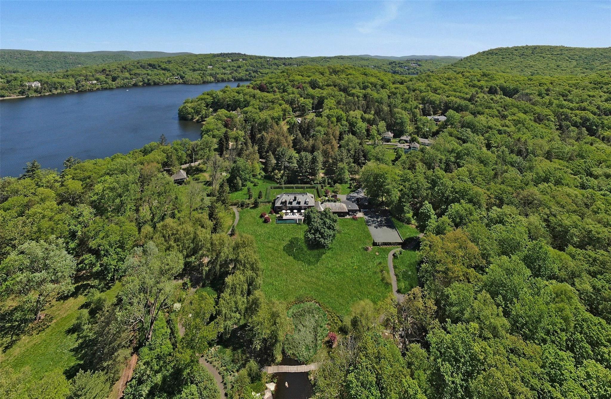 Single Family Brook Farm  Orange County, NY 10987, MLS-858360-2
