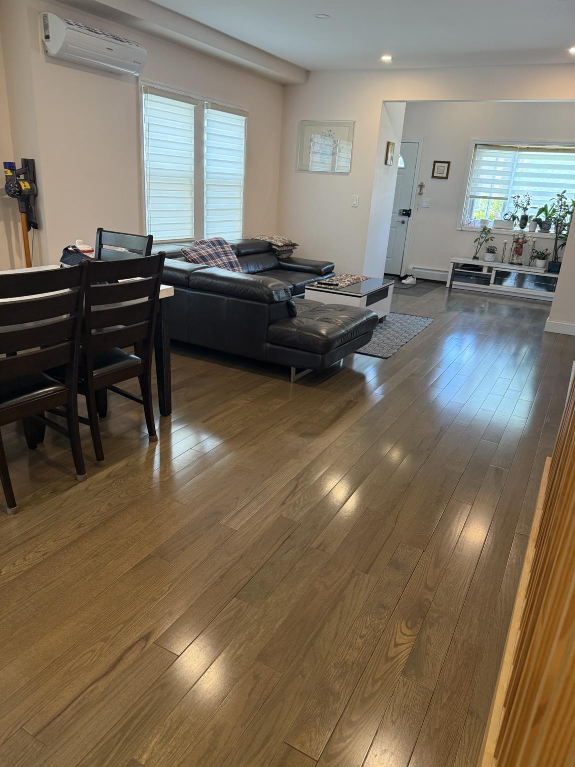 Single Family 33 Queens, NY 11354, MLS-858367-17