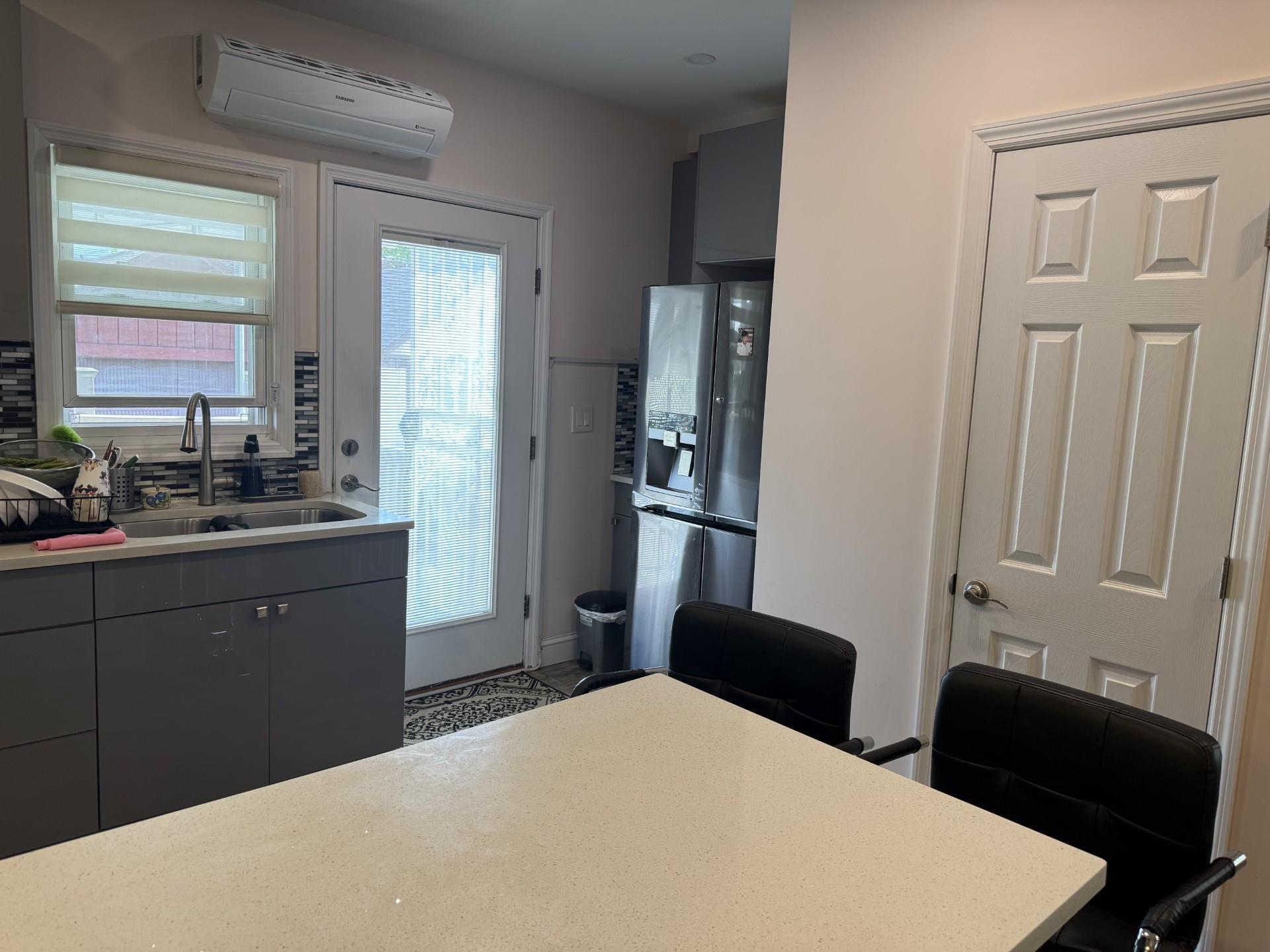 Single Family 33 Queens, NY 11354, MLS-858367-8