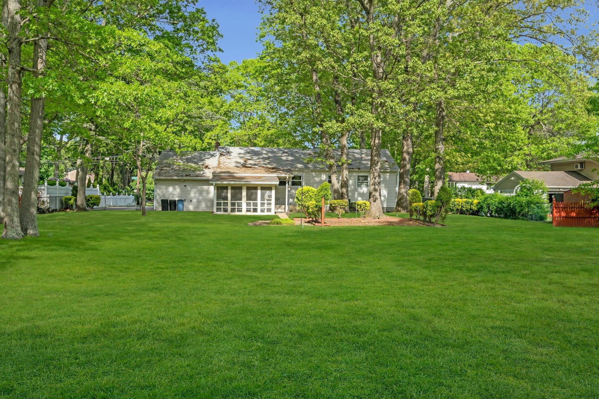 Single Family Ledgewood  Suffolk County, NY 11787, MLS-858380-20