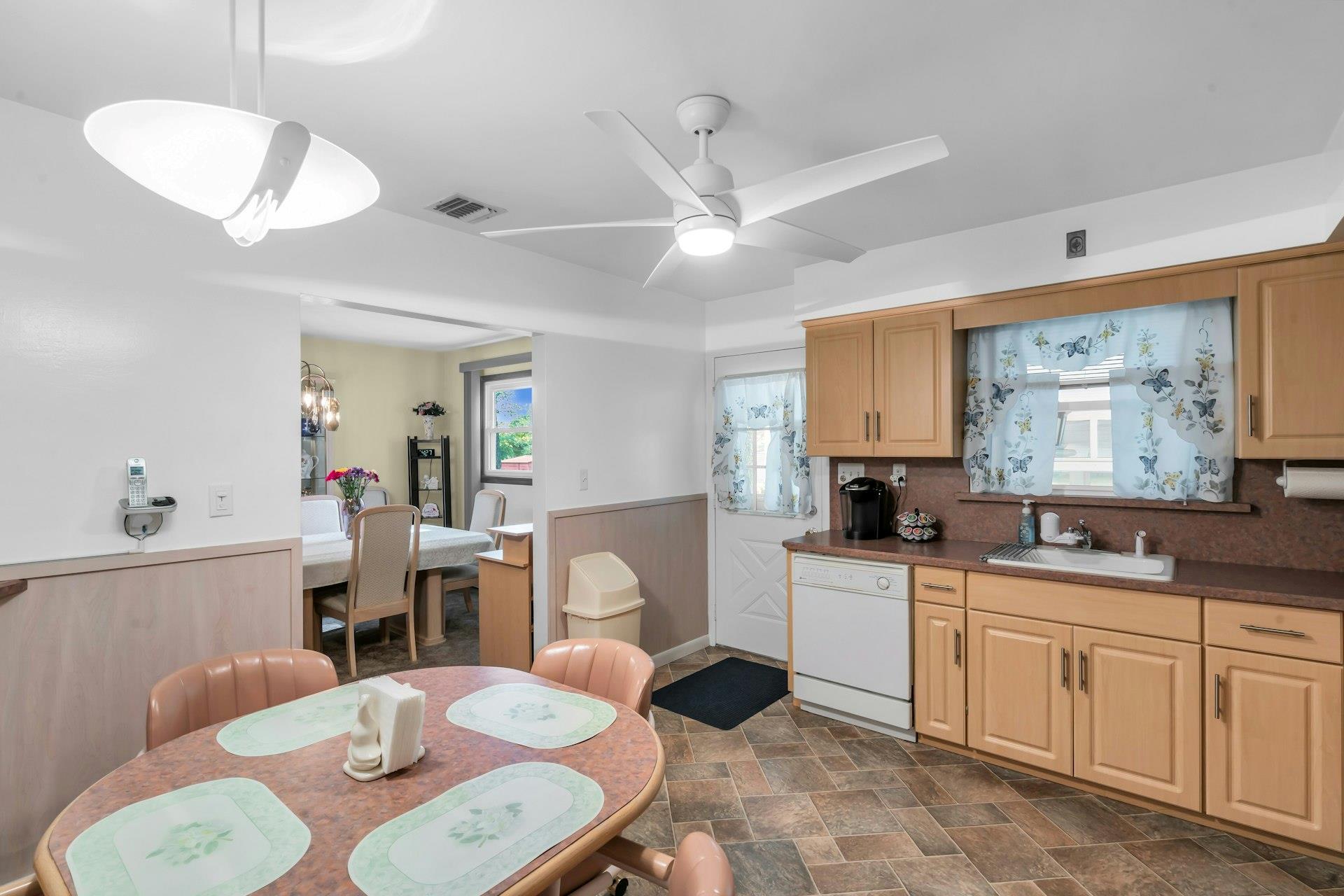 Single Family Ledgewood  Suffolk County, NY 11787, MLS-858380-5