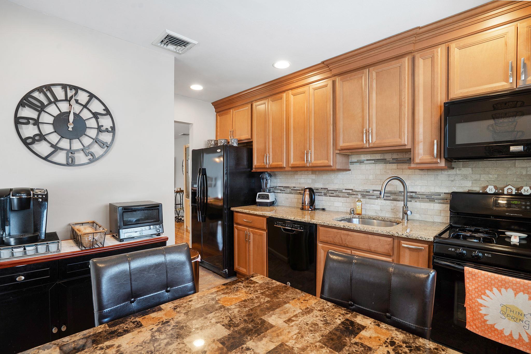 Single Family Spielman  Nassau County, NY 11735, MLS-858399-8