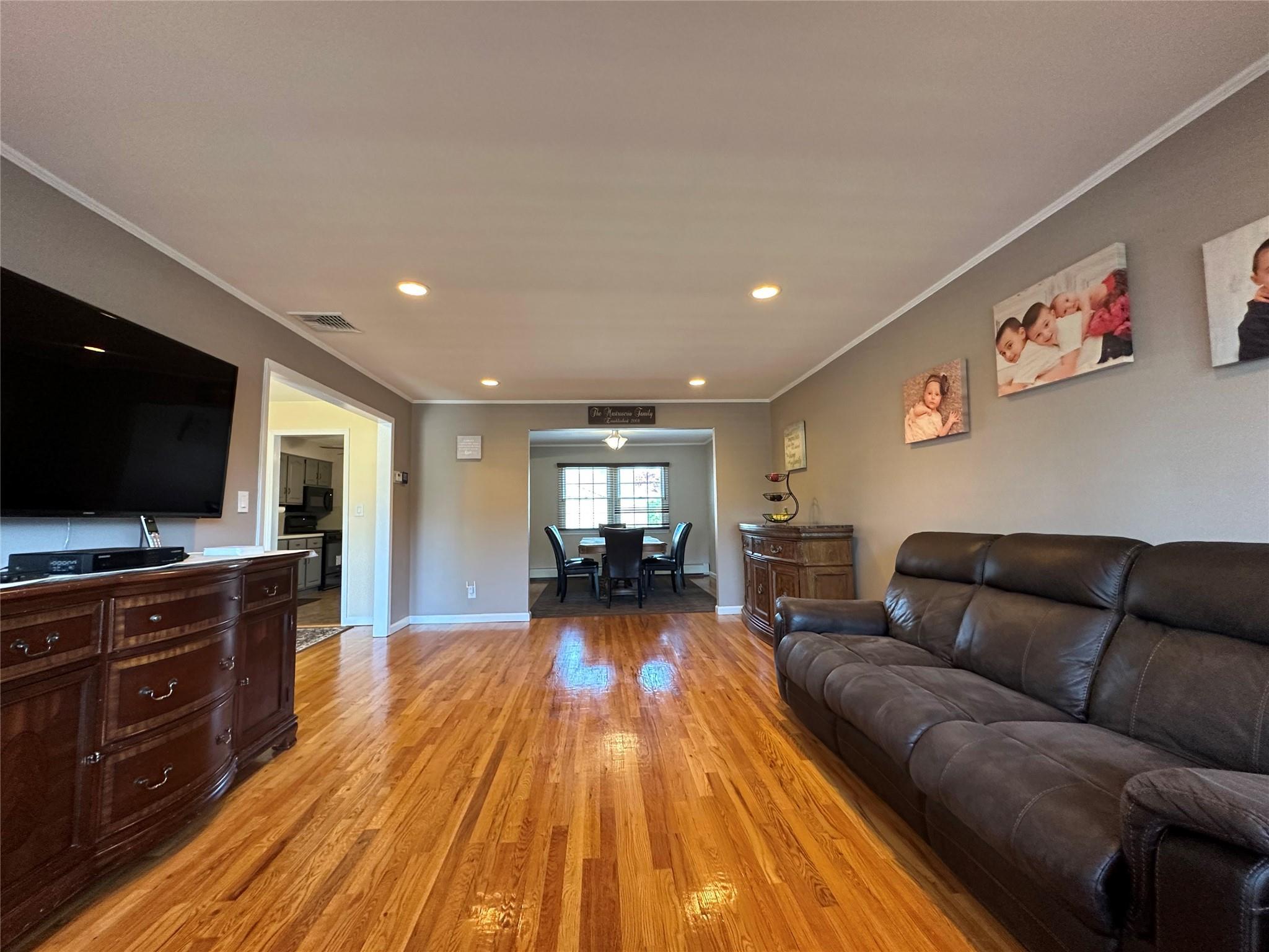 Single Family Utica  Nassau County, NY 11758, MLS-858403-20