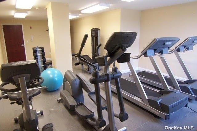 Apartment E. Broadway  Nassau County, NY 11561, MLS-858409-29