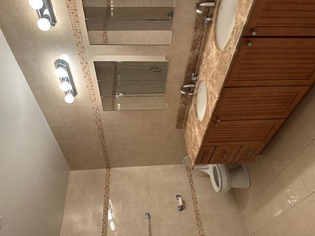 Apartment E. Broadway  Nassau County, NY 11561, MLS-858409-6
