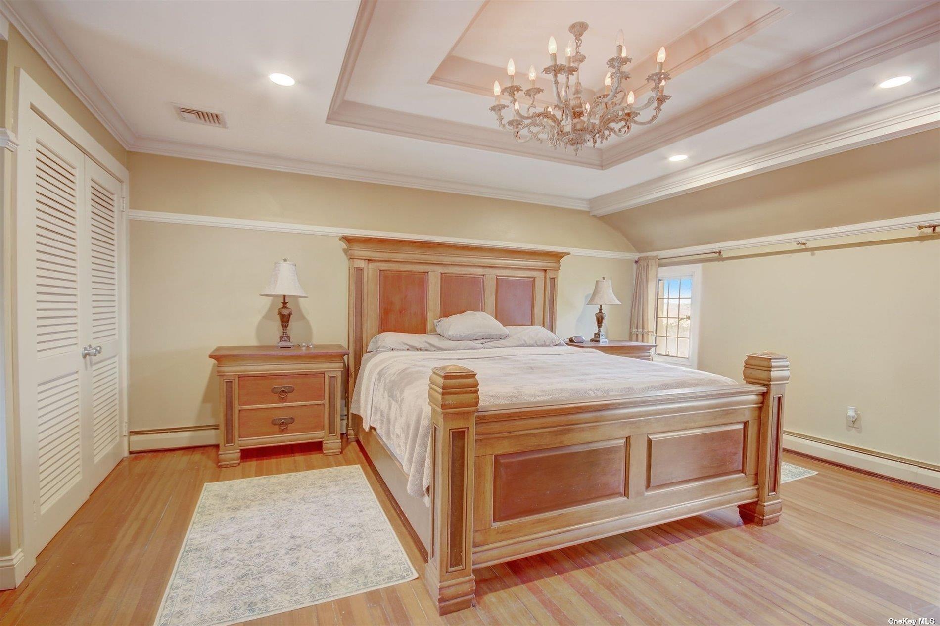 Single Family Dix Hills  Suffolk County, NY 11743, MLS-858411-11