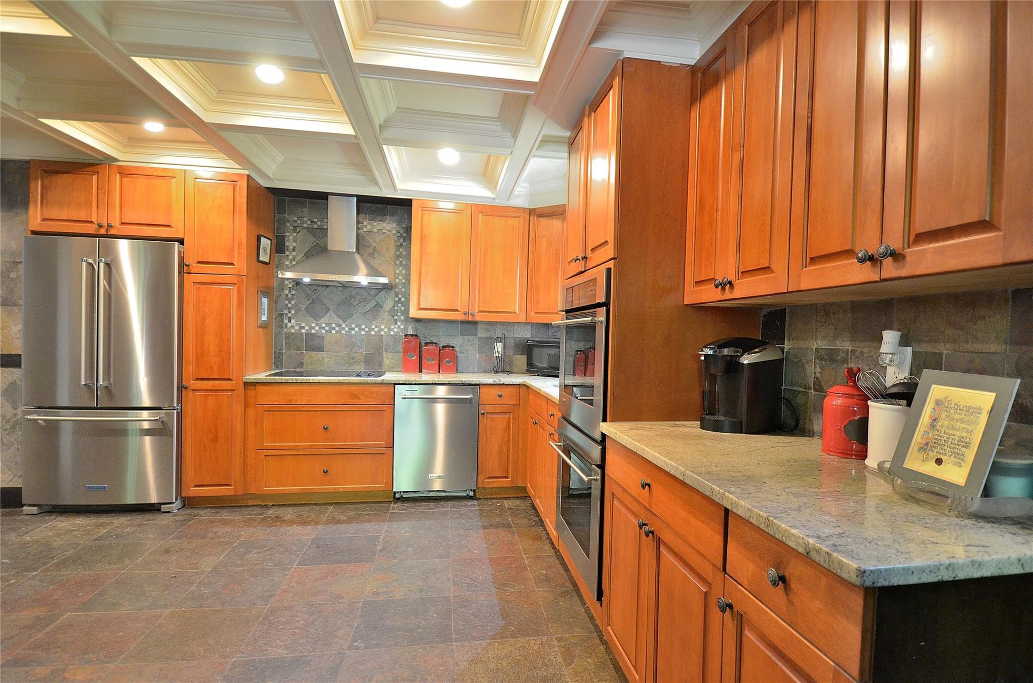 Single Family Dix Hills  Suffolk County, NY 11743, MLS-858411-35