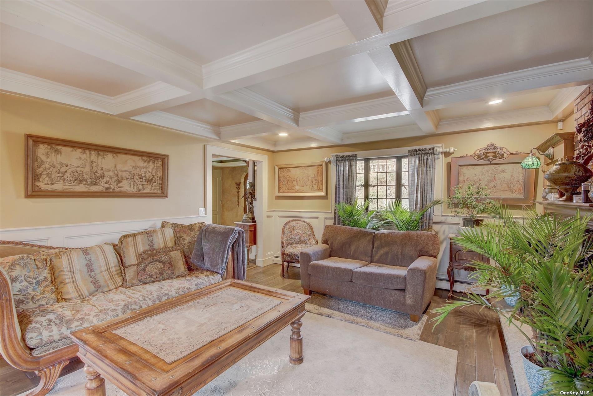 Single Family Dix Hills  Suffolk County, NY 11743, MLS-858411-6