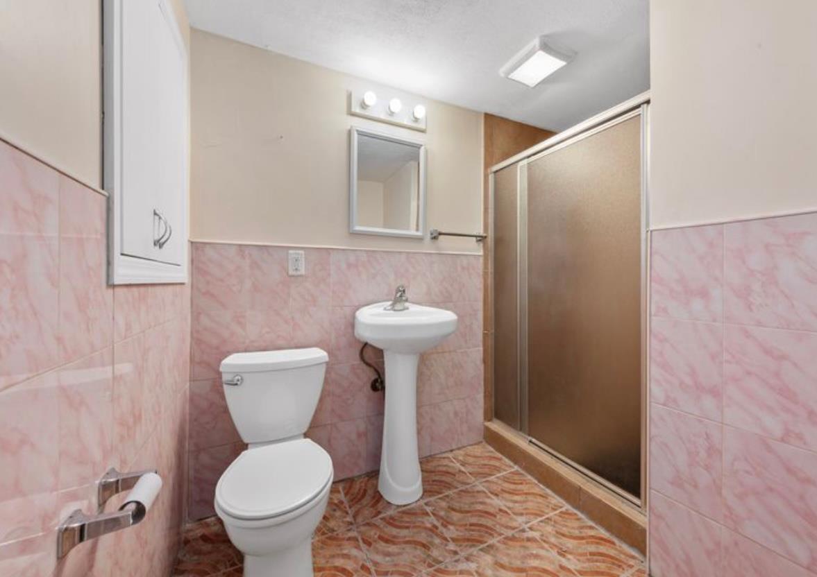 Single Family Van Buren  Nassau County, NY 11510, MLS-858413-11
