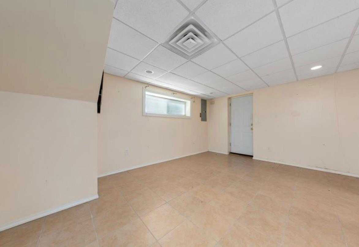 Single Family Van Buren  Nassau County, NY 11510, MLS-858413-13