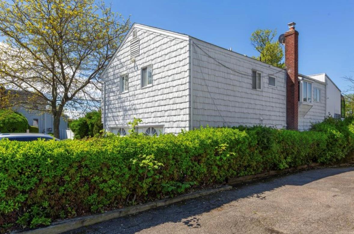 Single Family Van Buren  Nassau County, NY 11510, MLS-858413-4
