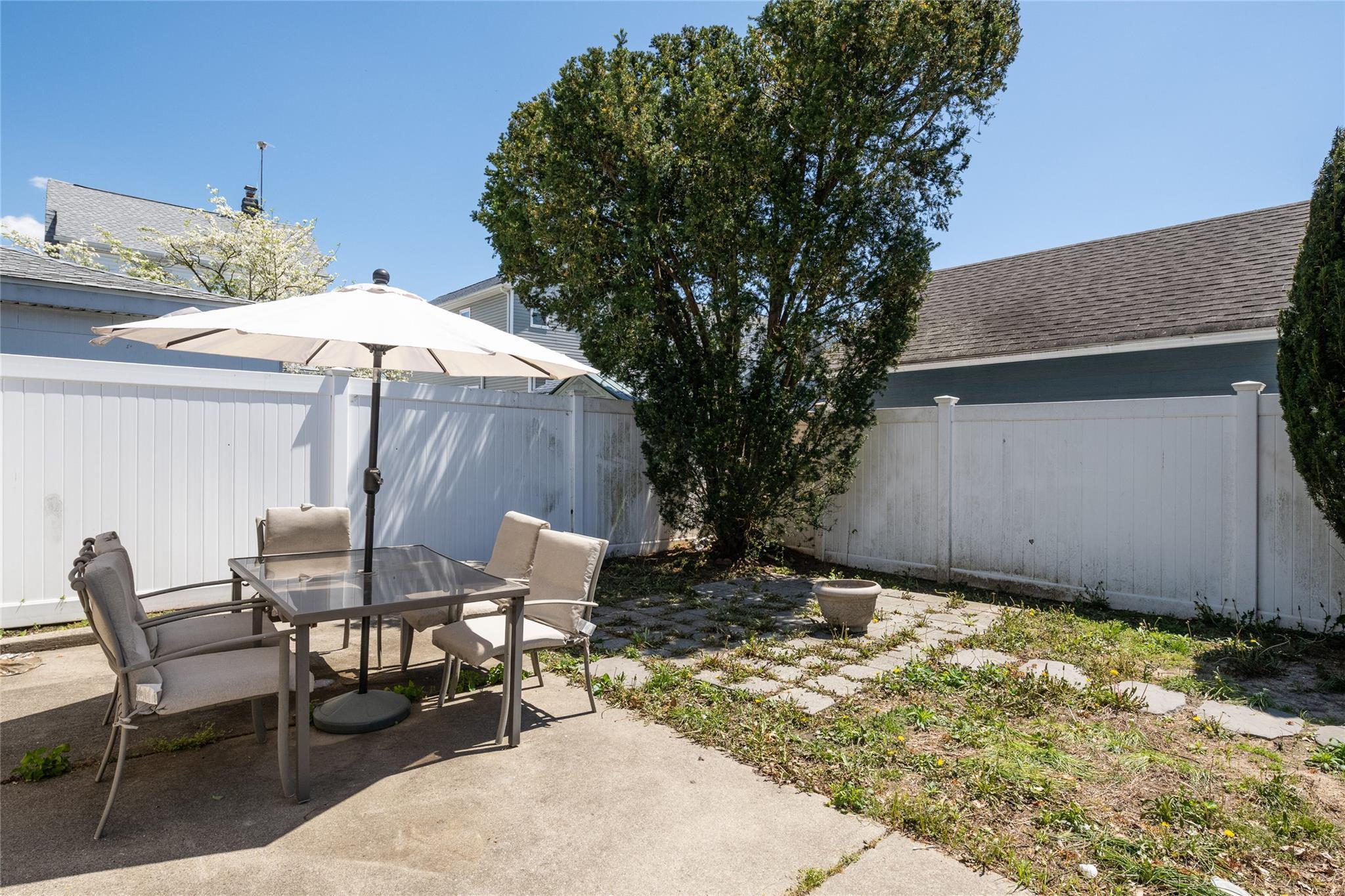 Single Family Garden  Nassau County, NY 11581, MLS-858426-19