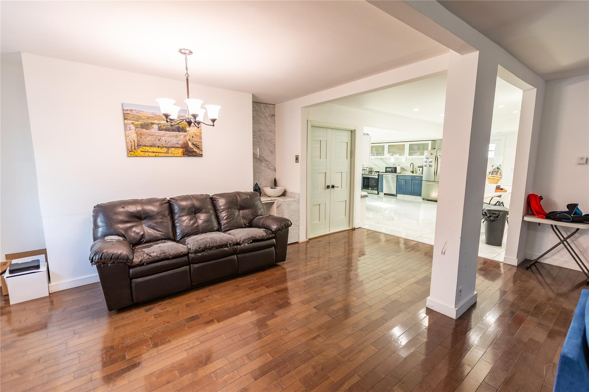 Single Family Oxford  Nassau County, NY 11516, MLS-858433-4