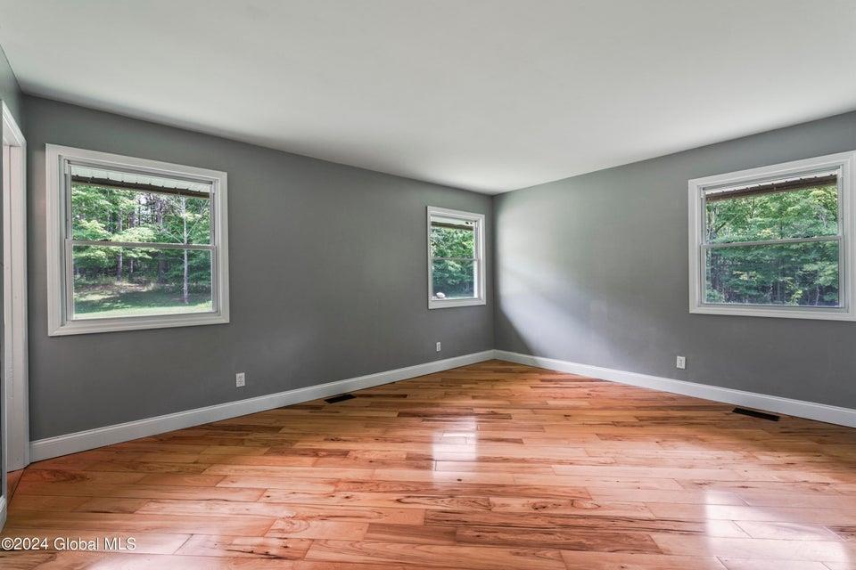 Single Family Gifford Hollow  Albany County, NY 12023, MLS-858439-26