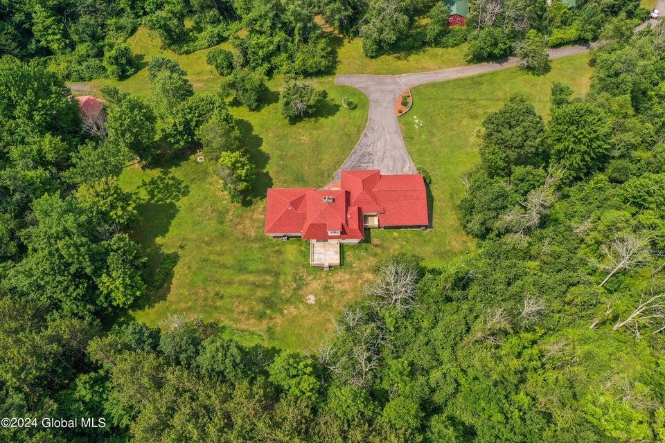 Single Family Gifford Hollow  Albany County, NY 12023, MLS-858439-43