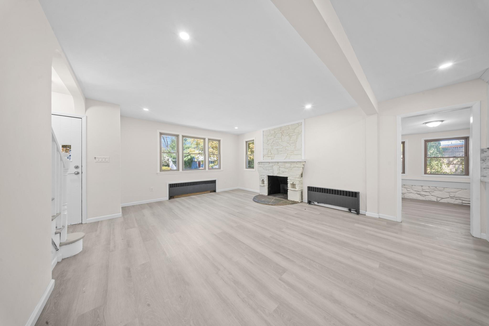 Single Family 19th  Suffolk County, NY 11746, MLS-858452-4