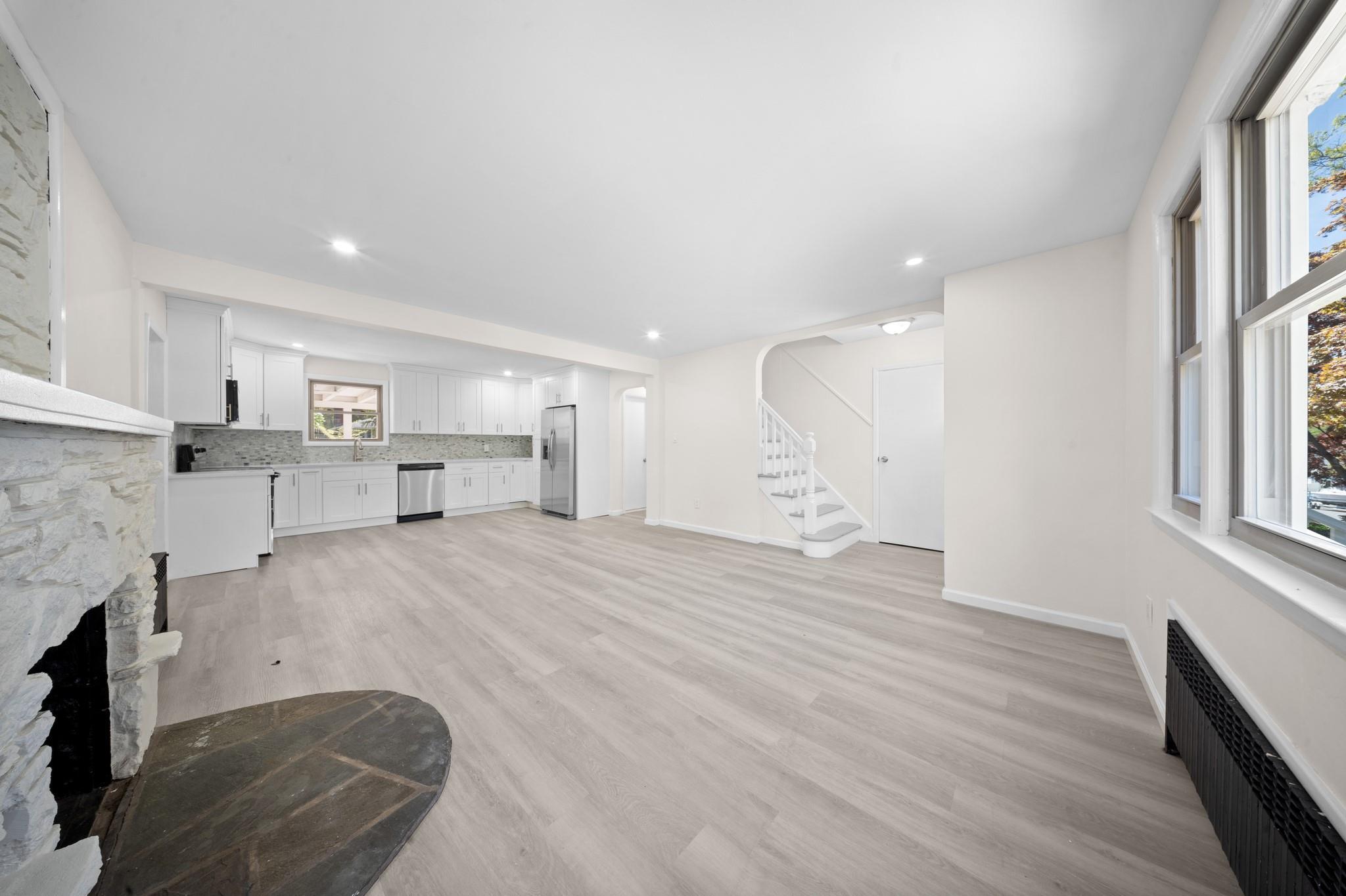 Single Family 19th  Suffolk County, NY 11746, MLS-858452-5