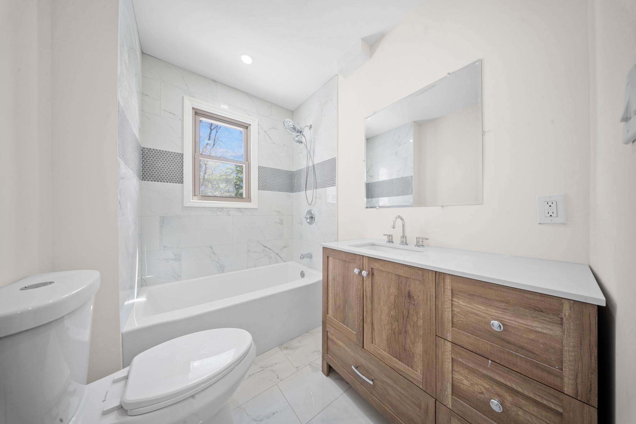Single Family 19th  Suffolk County, NY 11746, MLS-858452-6